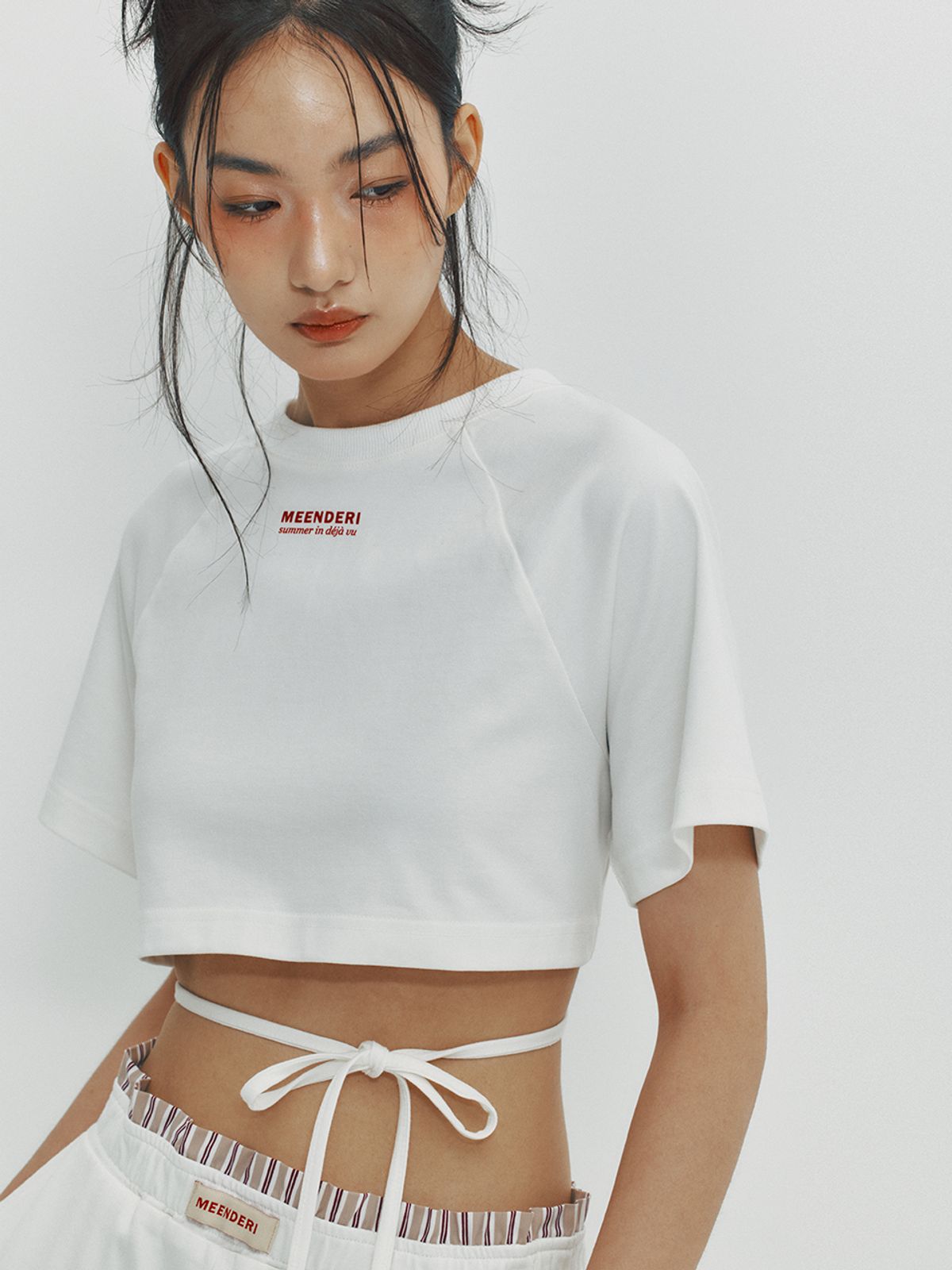 민더리(MEENDERI) BACK LACE UP CROPPED TOP - WHITE