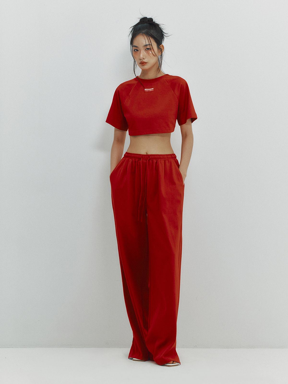 민더리(MEENDERI) BACK LACE UP CROPPED TOP - RED