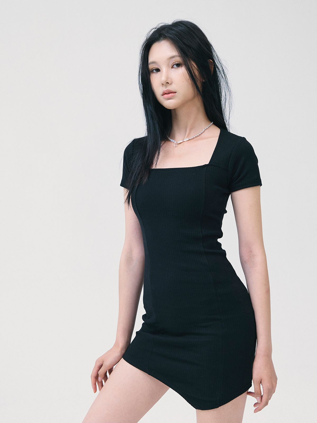 비에이블투(B ABLE TWO) yui cut out dress-black
