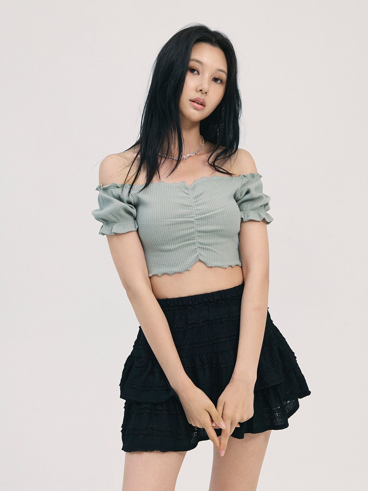 비에이블투(B ABLE TWO) yui shirring top-khaki