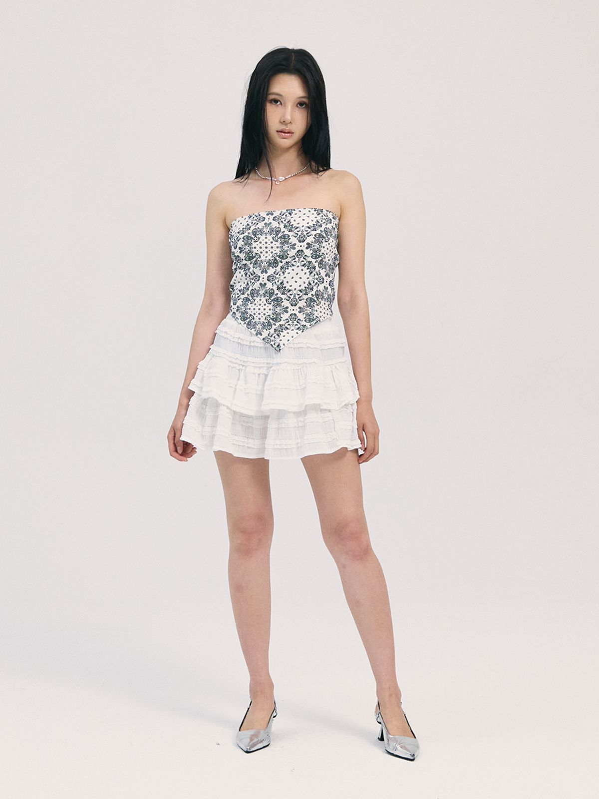 비에이블투(B ABLE TWO) rin paisley top-white