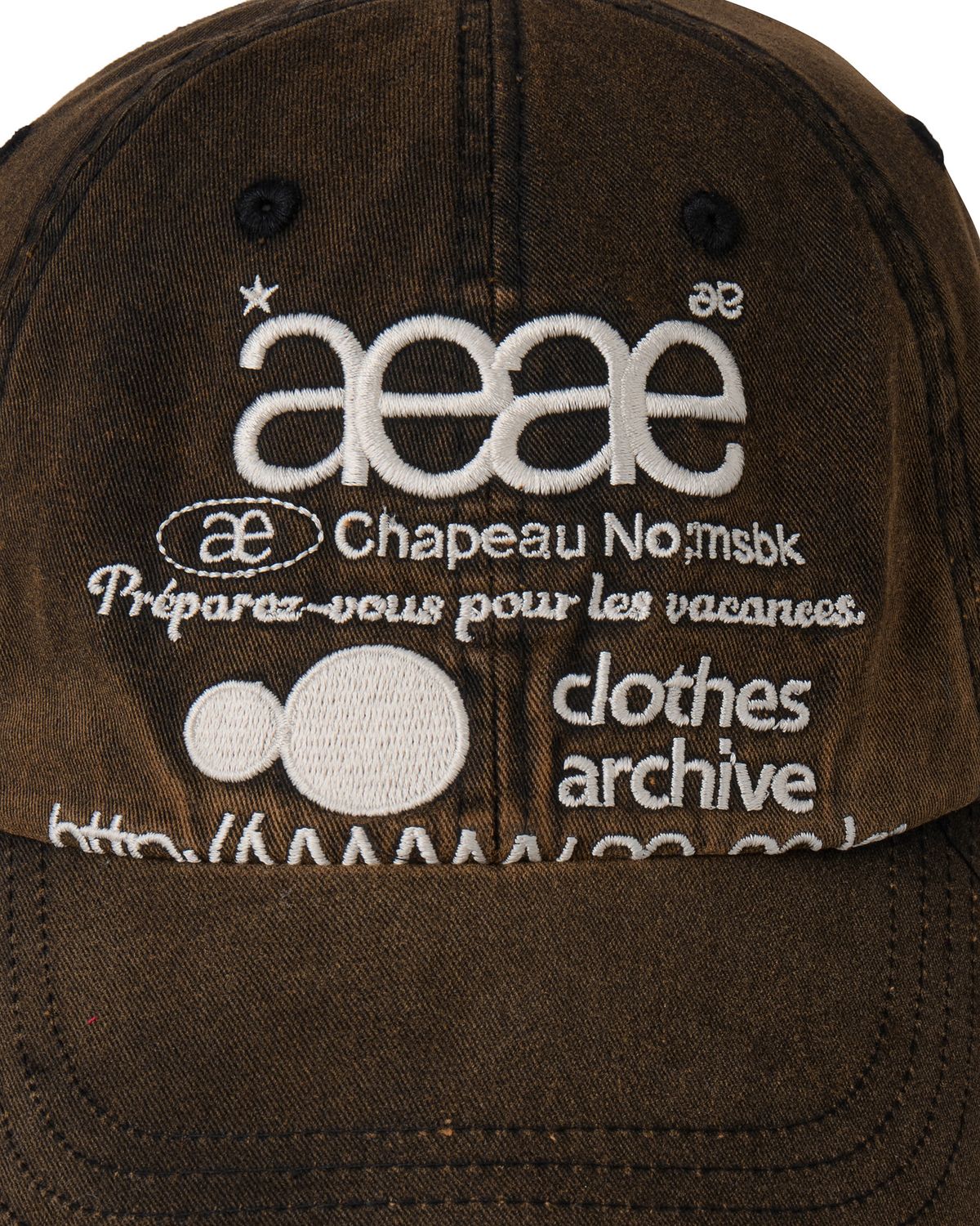 에이이에이이(AEAE) WEB LOGO DAMAGED CAP [DARK BROWN]