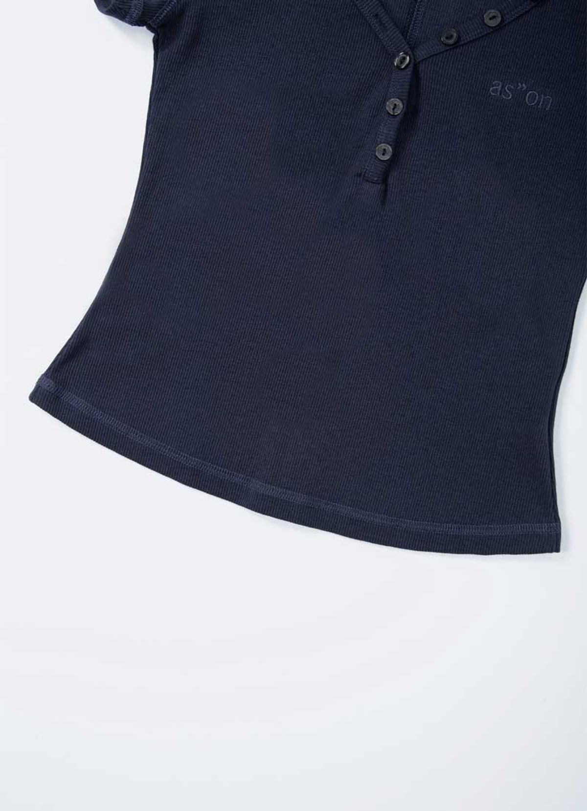 애즈온(ASON) LEAF BUTTON T / NAVY