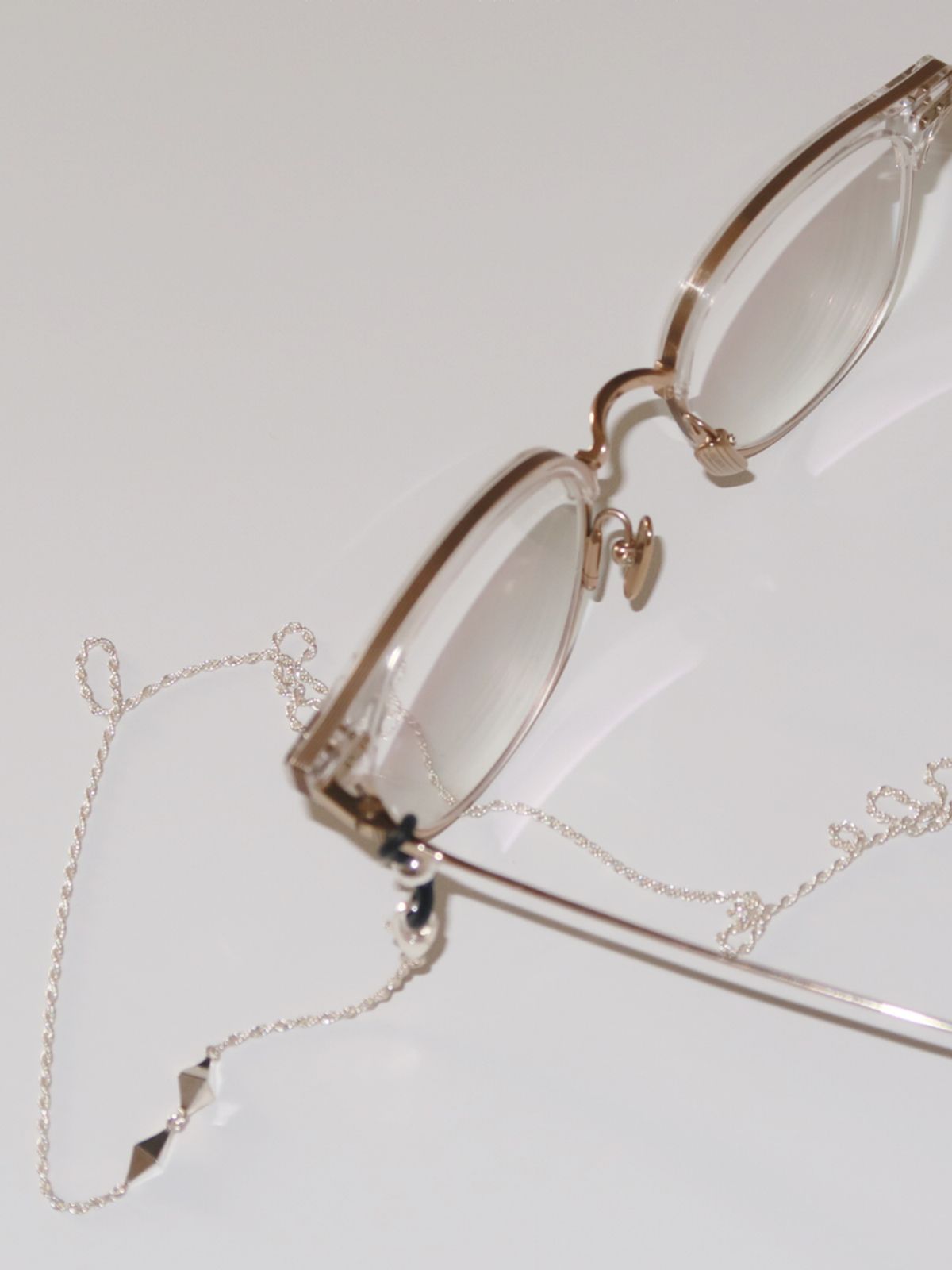 마호가니(MAHOGANI) GLEAM GLASSES NECKLACE
