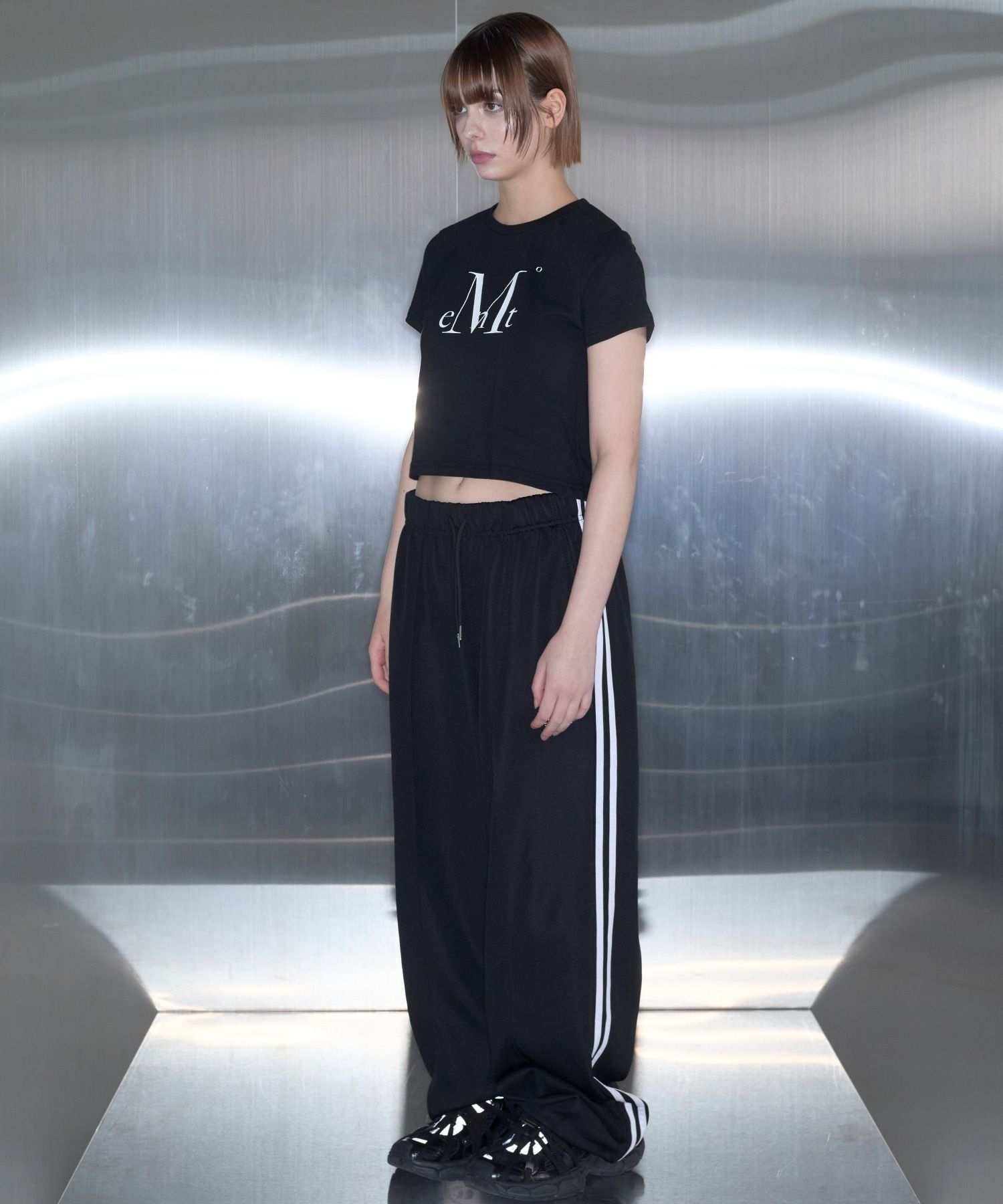 MUSINSA | MUCENT Main symbol signature logo short sleeve tee