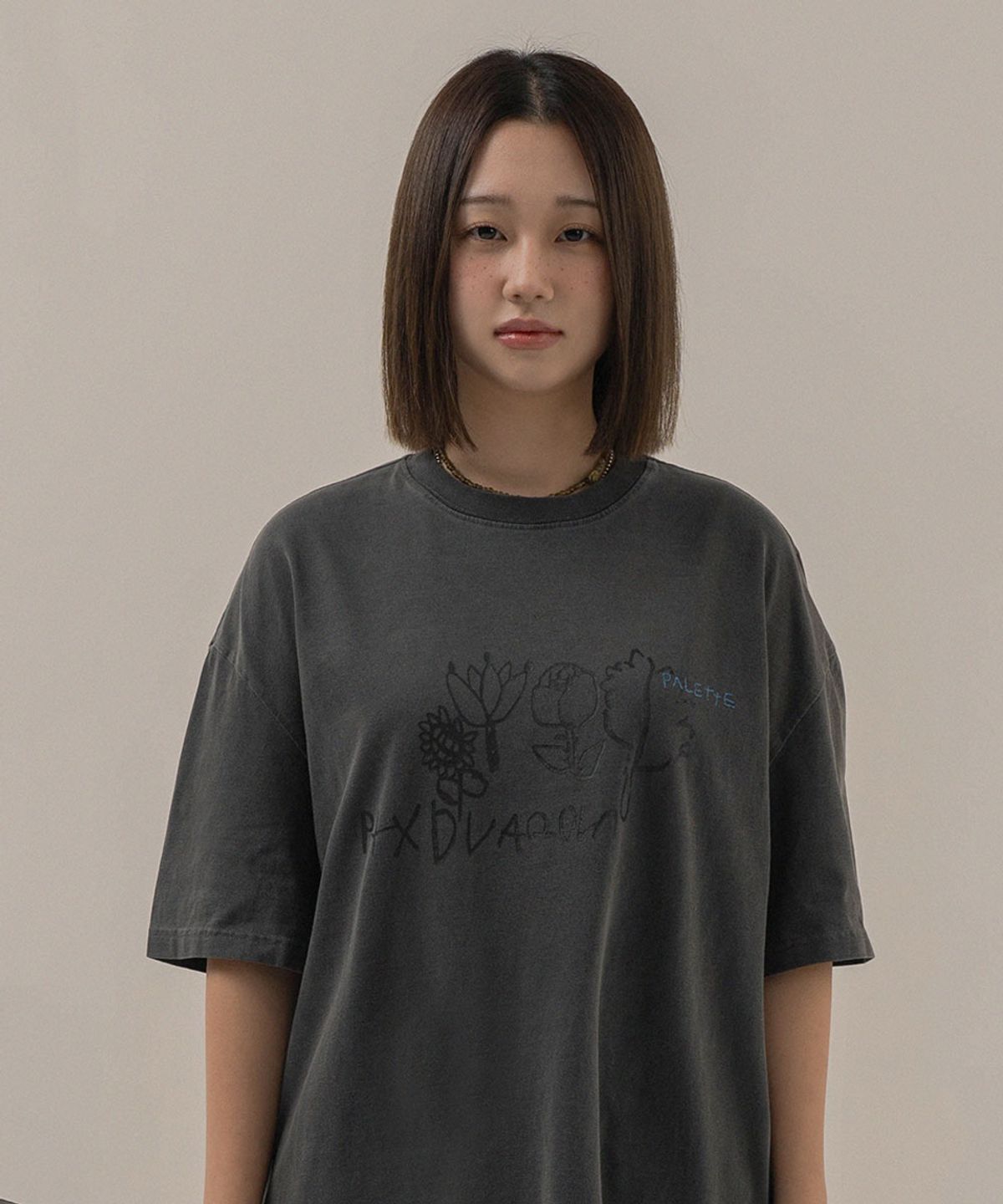 보나츠 팔레트(BONATSPALETTE) BP 플라워 피그먼트 티셔츠_CHARCOAL
