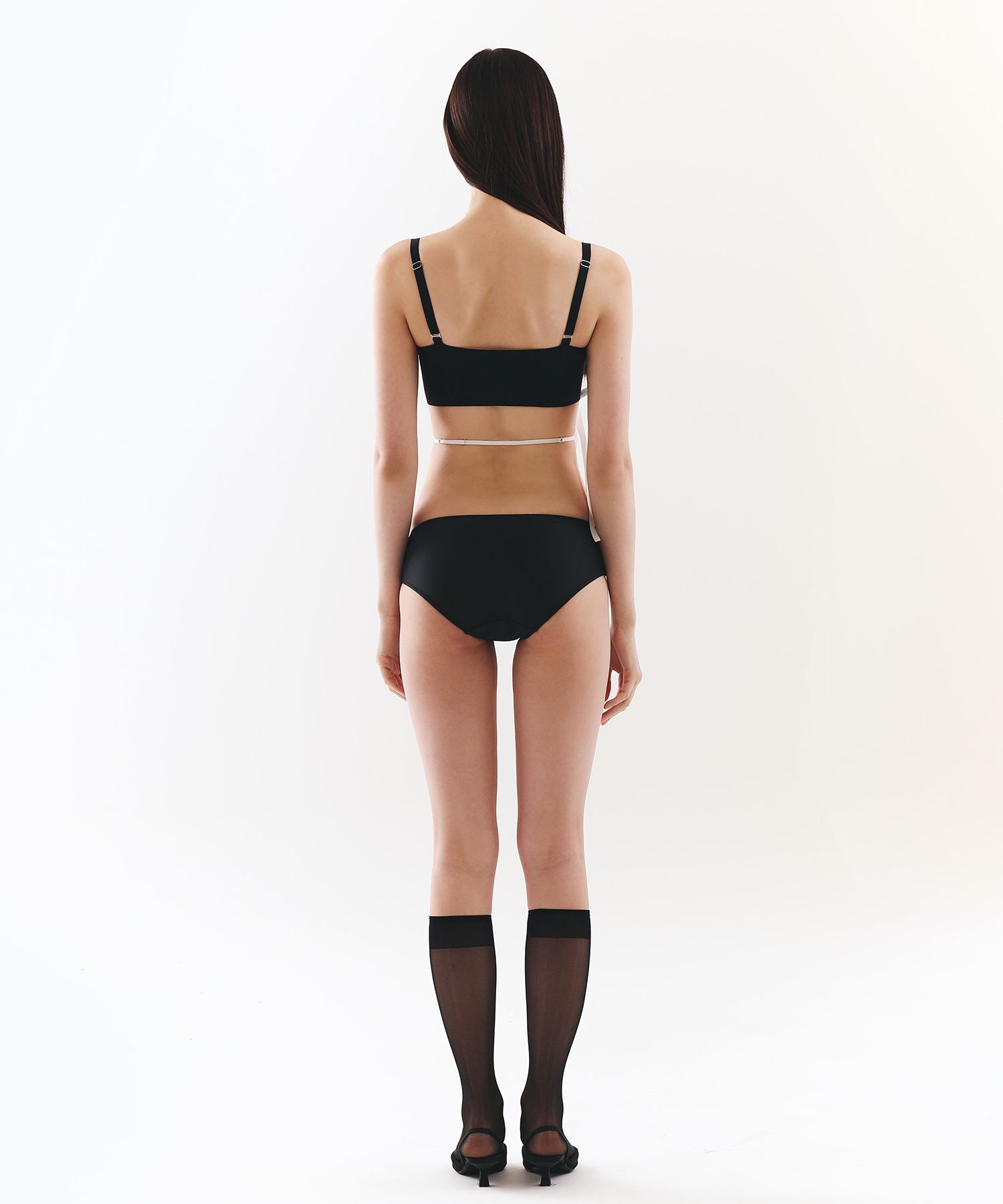 MUSINSA | VINAJ Underbub Cross Ribbon Bikini Bra - White