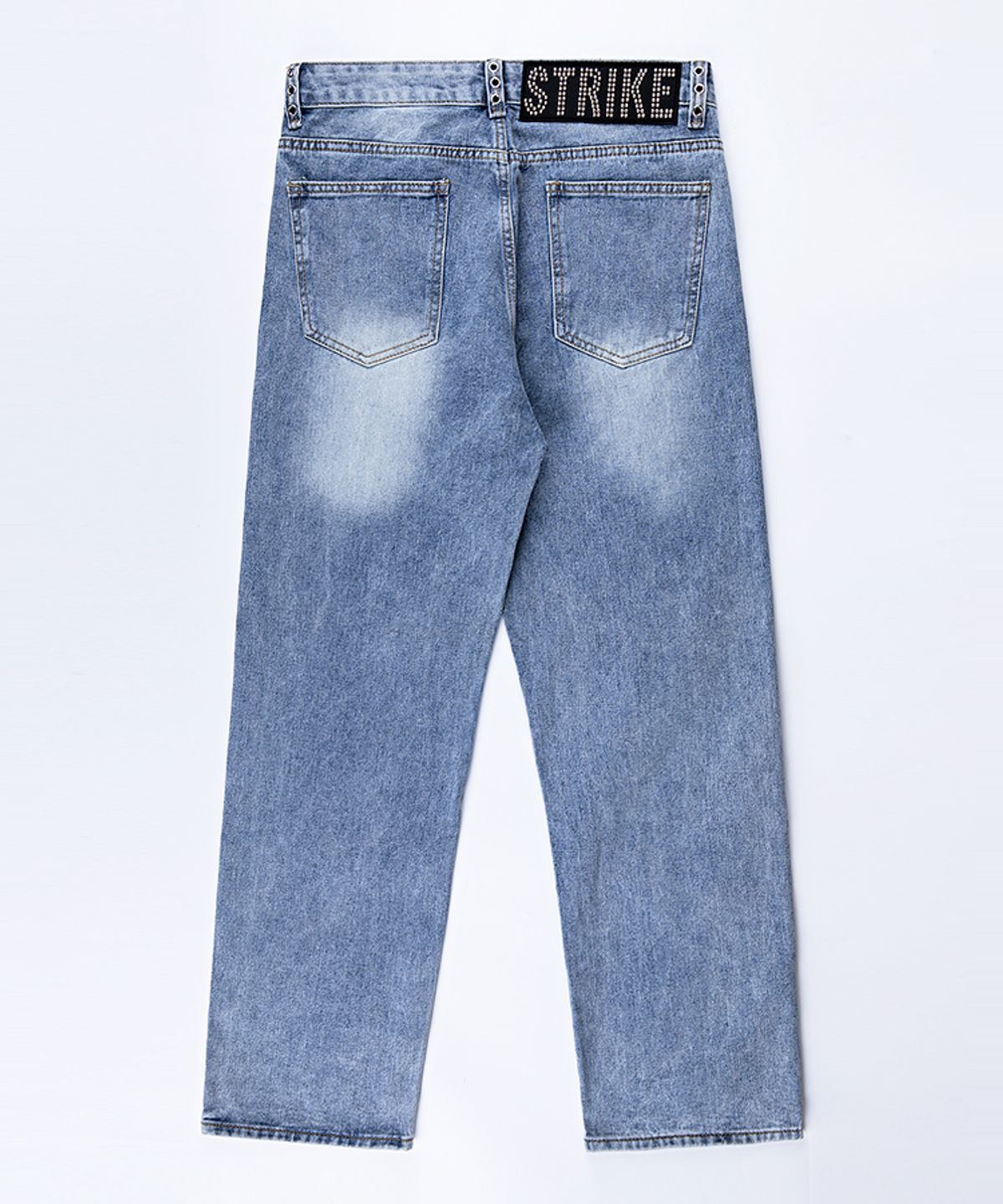 스트라이크(STRIKE) Elegant Eyelet Medium Wash Jeans (WIDE)
