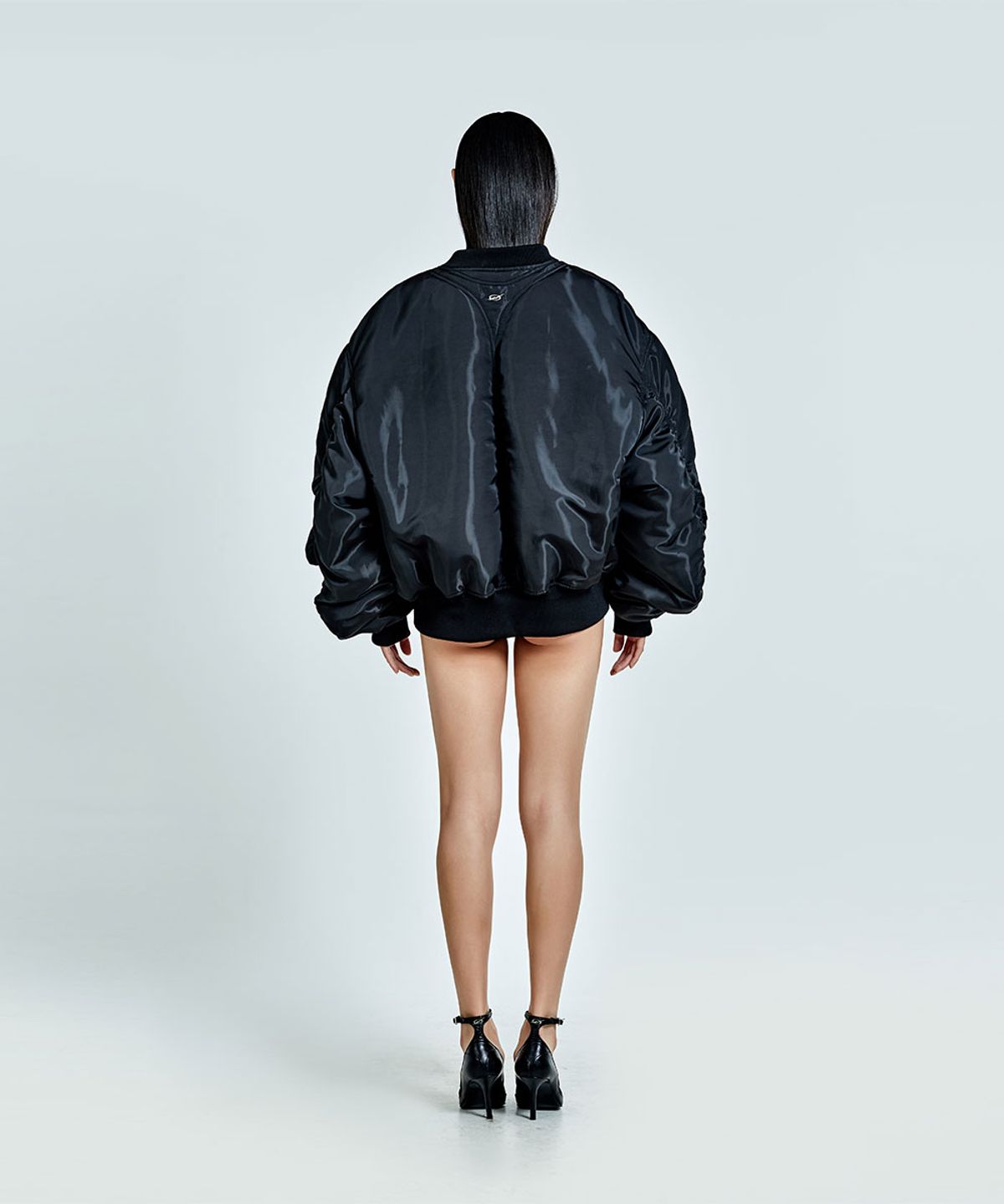 51퍼센트 포 우먼(51PERCENT FOR WOMAN) Denim Short Pants - Black (woman)