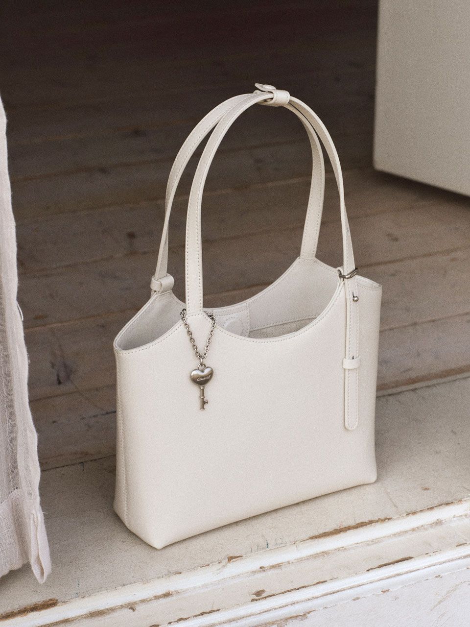 ★DE MERIEL★ 90 Veneta Bag Small Milk veneta MUSINSA | DEMERIEL 90 Veneta Bag Small Milk