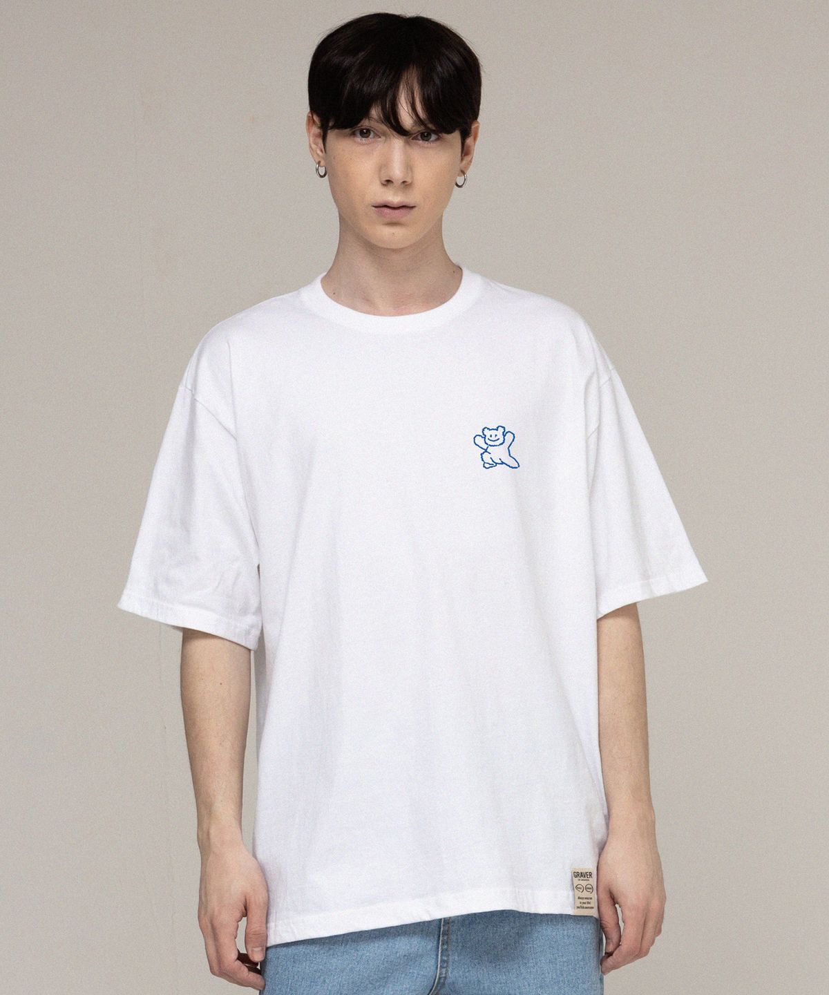 그레이버(GRAVER) [UNISEX]스몰 라인 베어스마일 반팔티_화이트