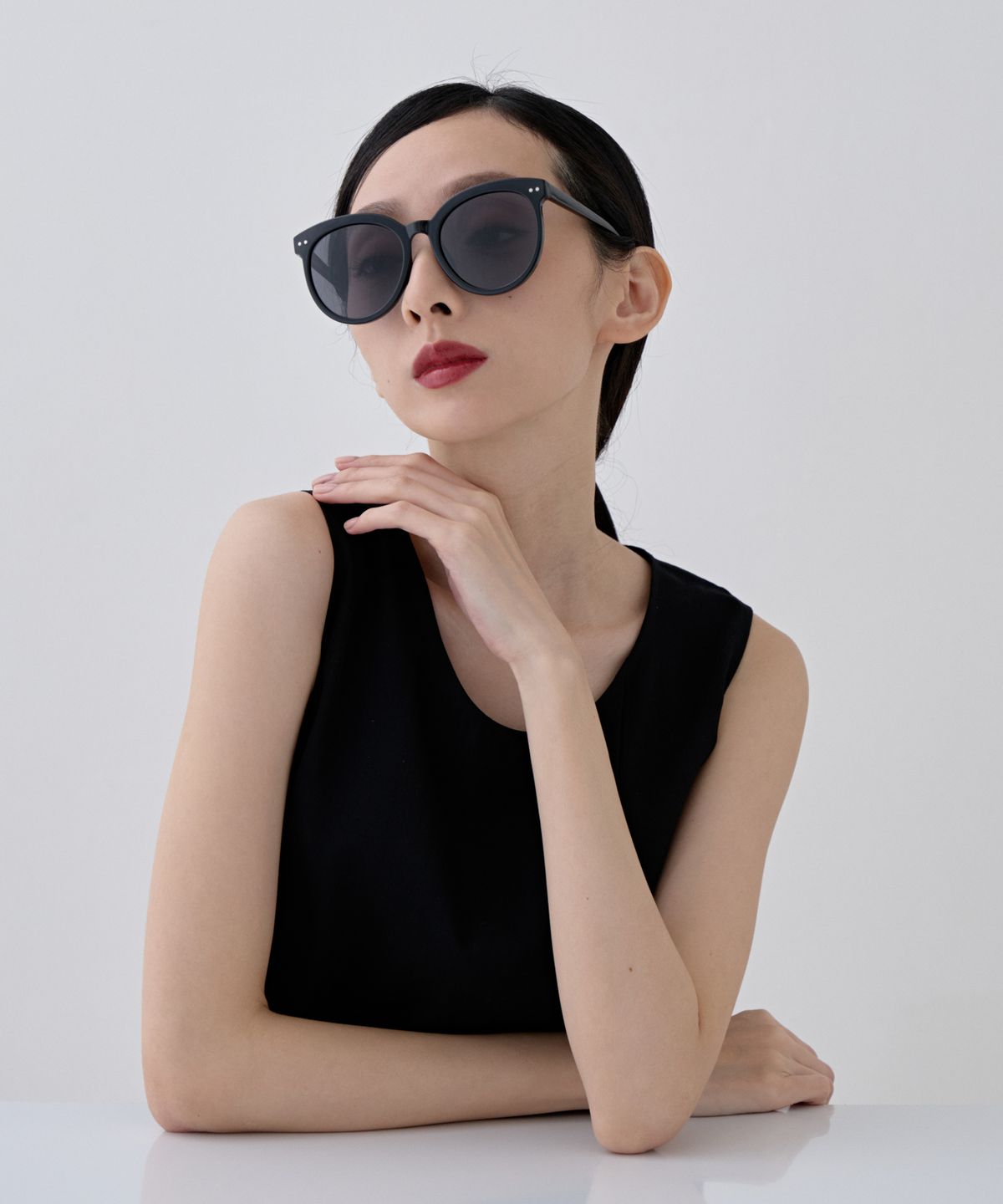 노비스도쿄(NOVICE TOKYO) [하워드] 오바드 선글라스 Aubade sunglasses