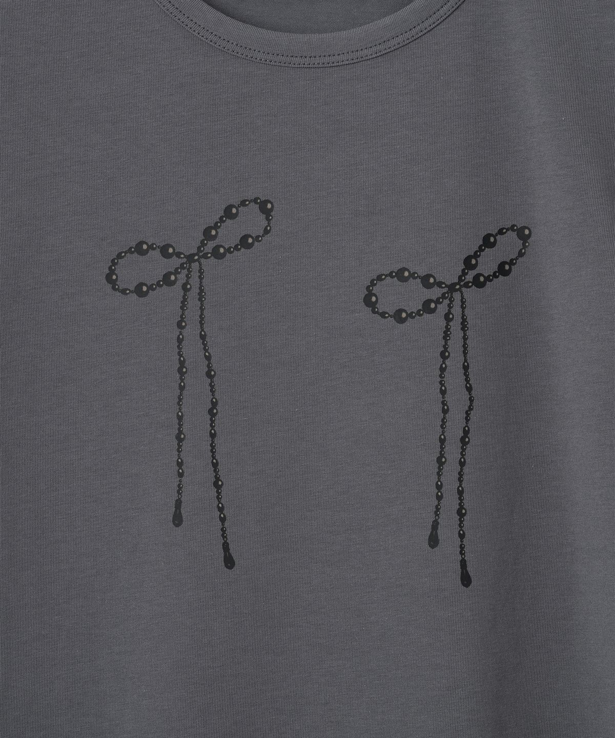 밀로 우먼(MILLO WOMEN) 펄 리본 티셔츠 [차콜]