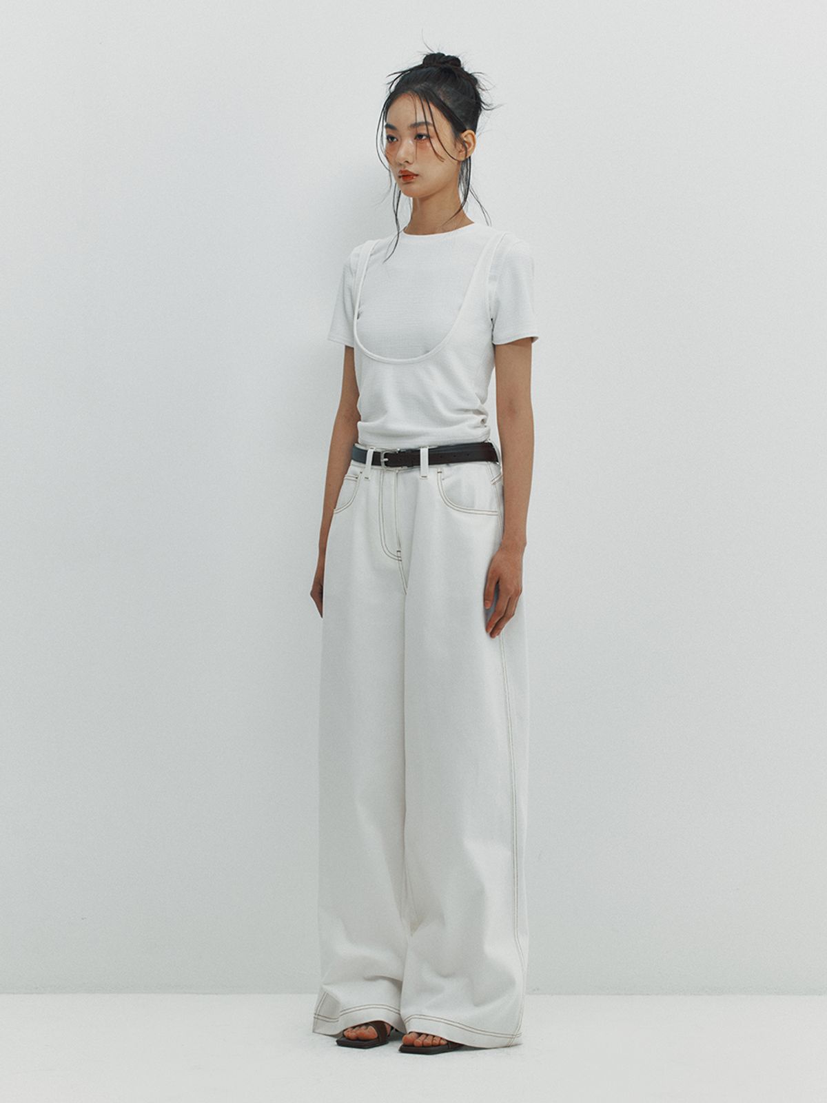 민더리(MEENDERI) CUT OUT LAYERED TOP - WHITE