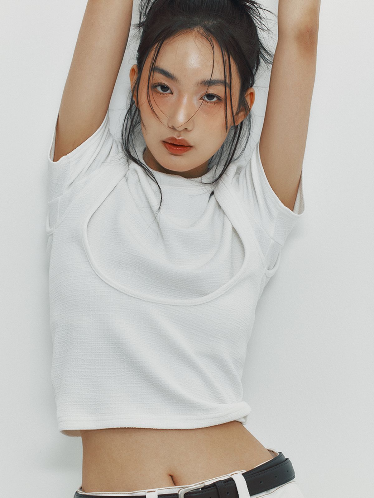 민더리(MEENDERI) CUT OUT LAYERED TOP - WHITE