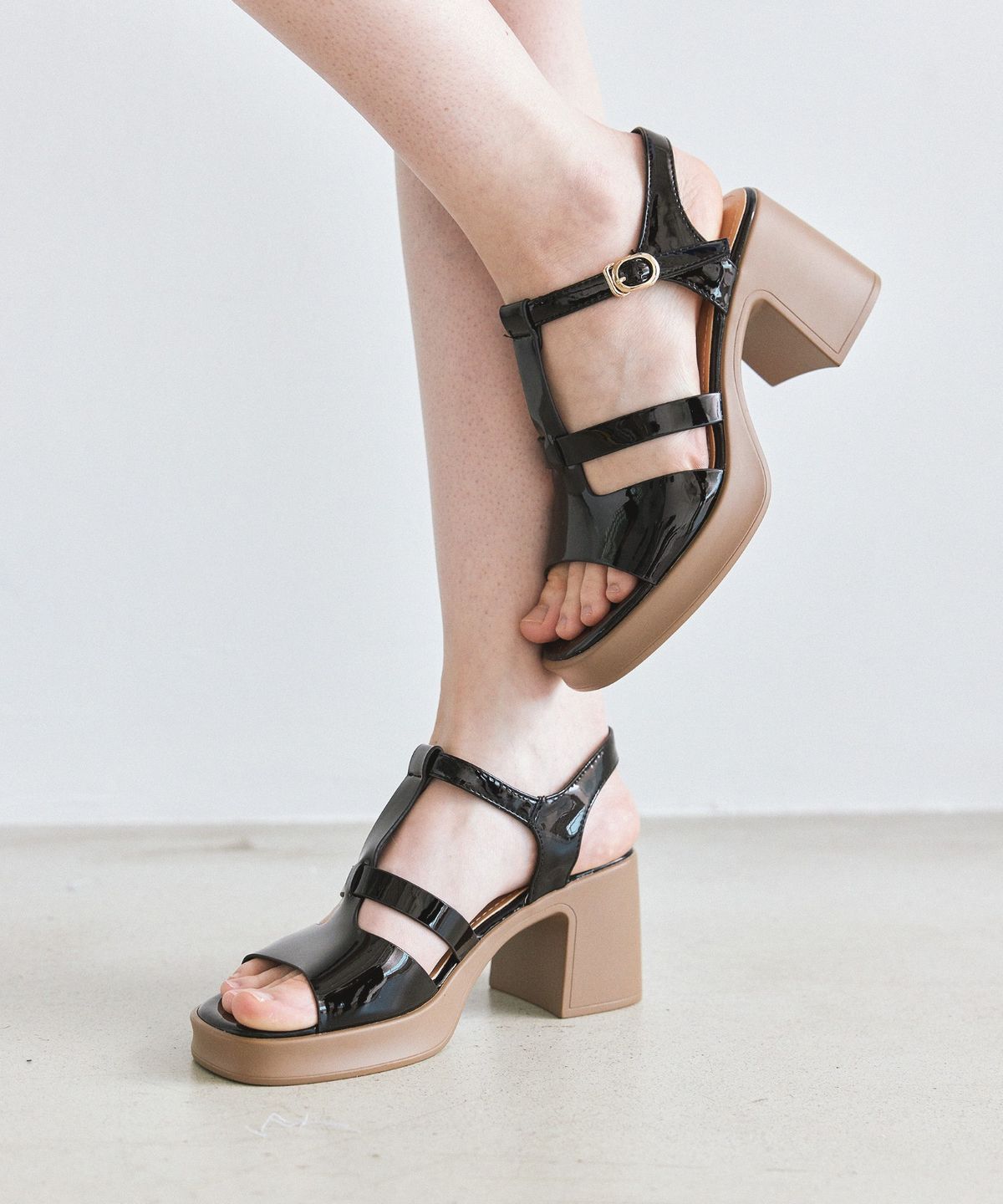 스퍼(SPUR) Chloe 플랫폼 샌들 7.5cm -US9012