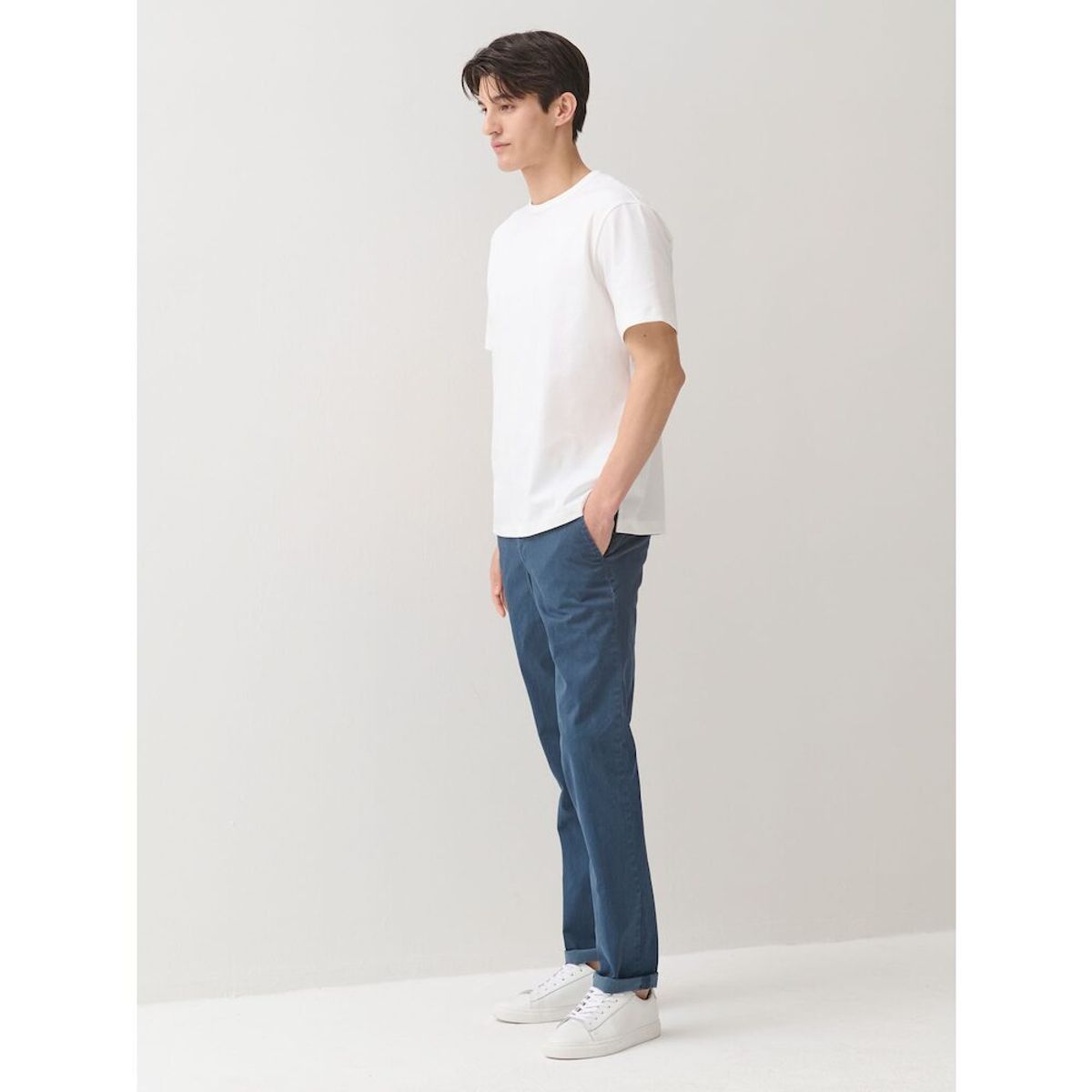 GLXY (갤럭시 라이프스타일)(GLXY (GALAXY LIFESTYLE)) 피그먼트 컬러 데님 팬츠 - 블루 (GC4321E11P)