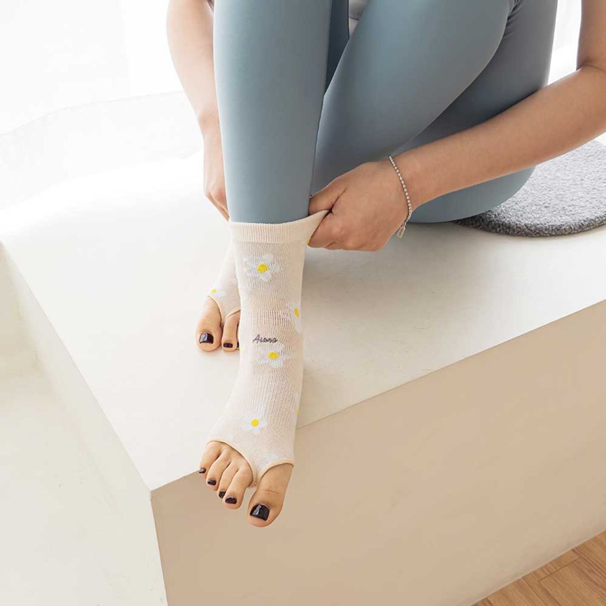 아사나(ASANA) 스플릿 오픈토우 요가 필라테스 양말