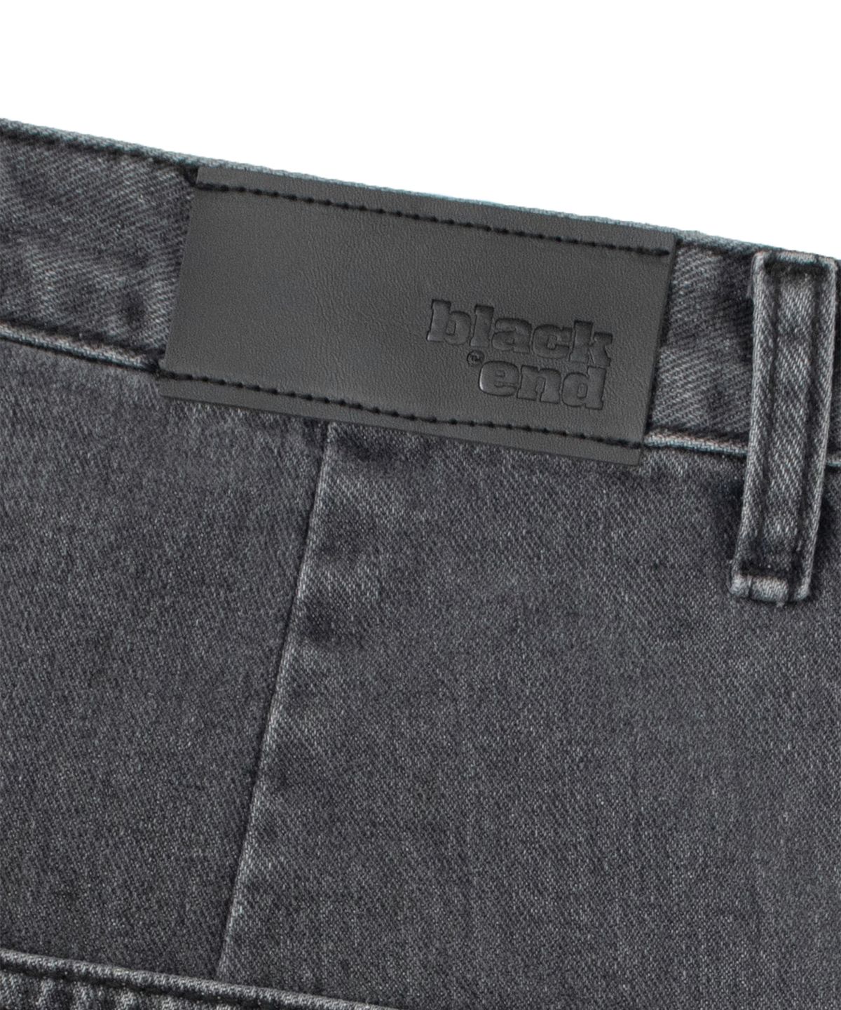 캑터스도넛마켓(CACTUSDONUTMARKET) One Tuck Bermuda Denim Pants - Black