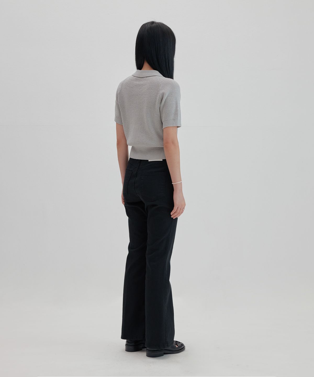 넌블랭크(NONBLANK) 래글런 하프 슬리브 칼라 크롭 니트_GREY