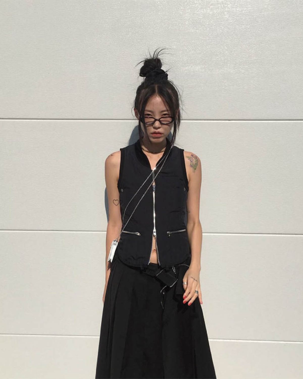 더뮤지엄비지터(THEMUSEUMVISITOR) STRIPE QUILTING VEST (BLACK)