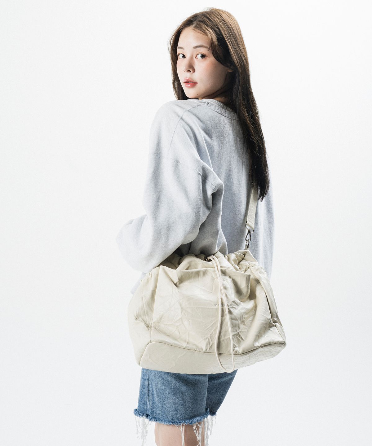 르마인(LEMINE) 스트링 빅 메신저(크림)