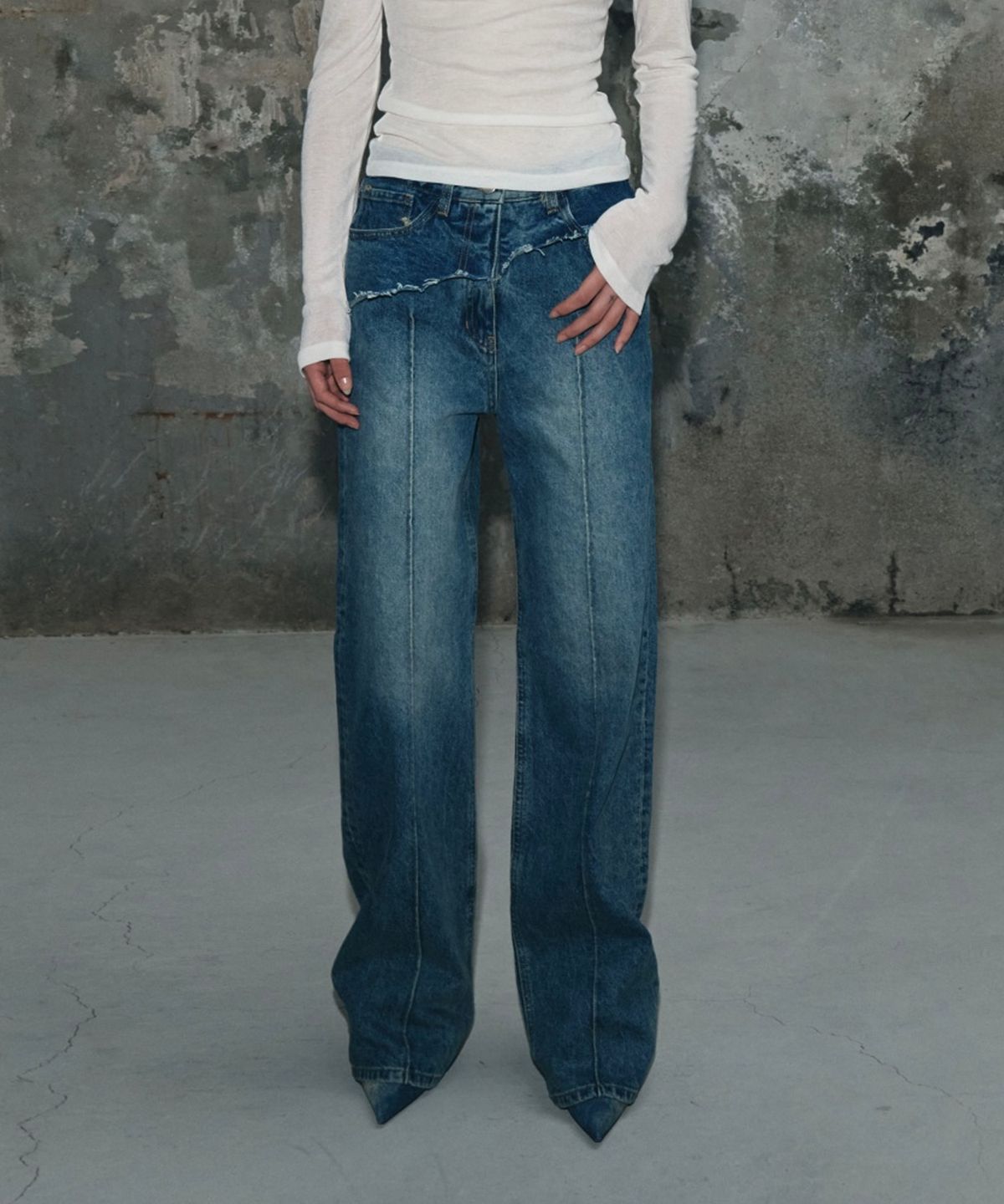 더포르타(THEPORTA) CUTOUT LAYER PINTUCK DENIM, BLUE