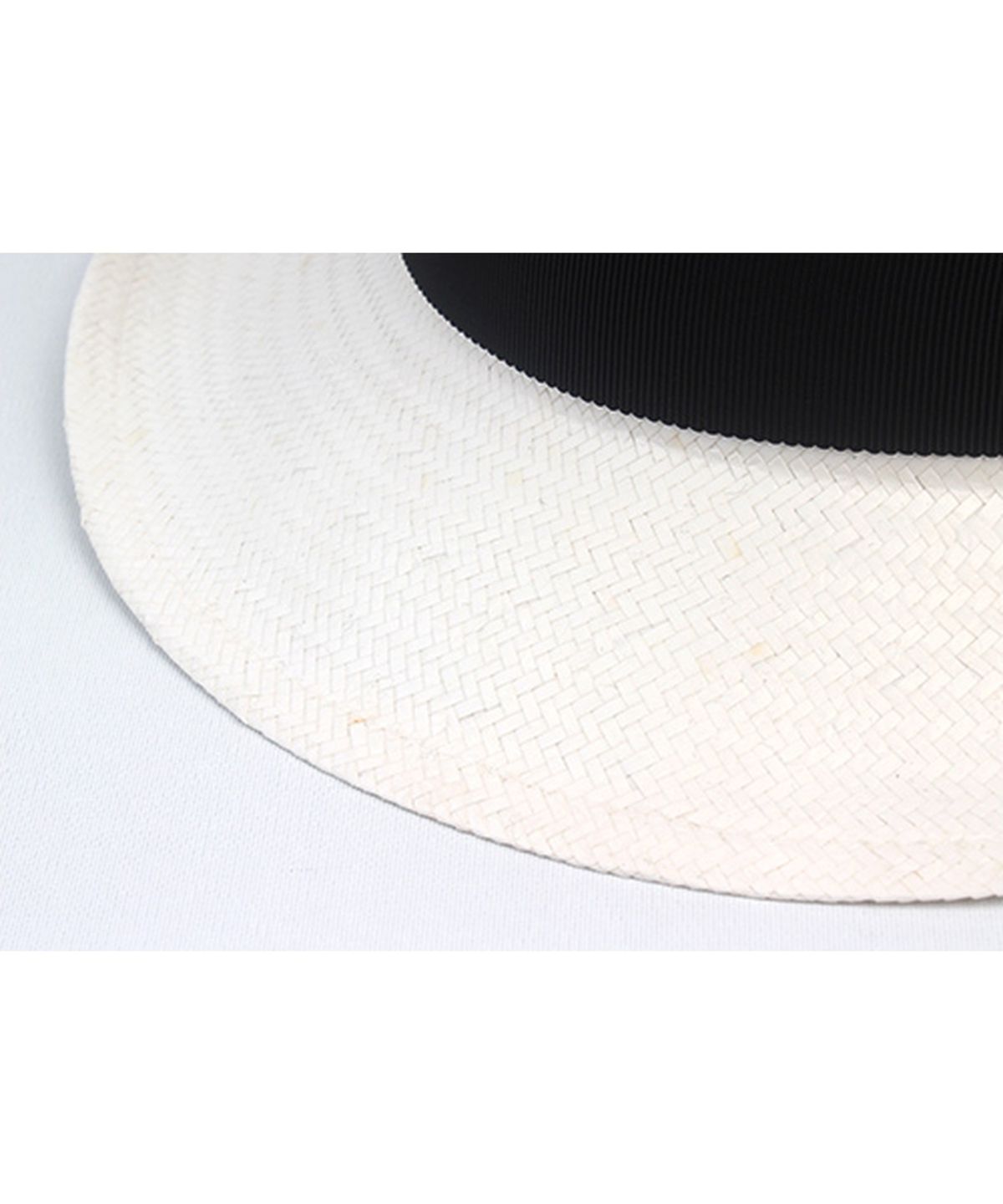 유니버셜 케미스트리(UNIVERSAL CHEMISTRY) BU Gentle Line White Fedora 여름모자