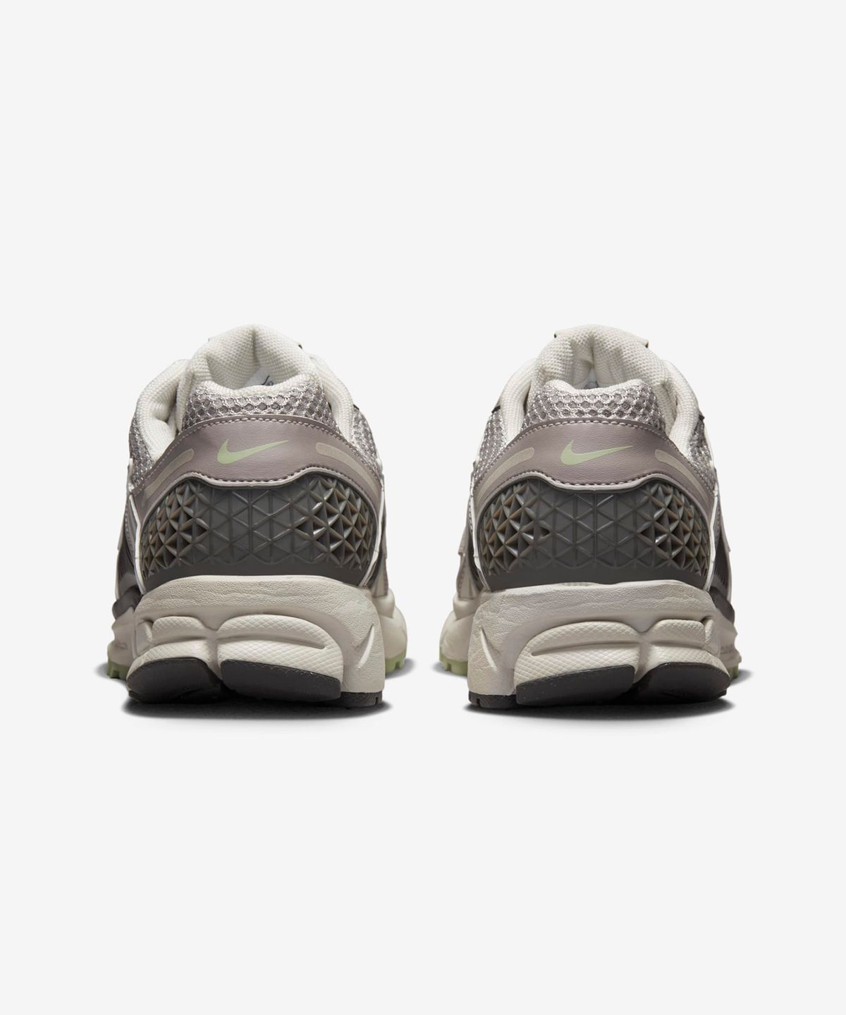 나이키(NIKE) 줌 보메로 5 W - 코블스톤:라이트 본:미디엄 애쉬:라이트 본 / FB8825-001