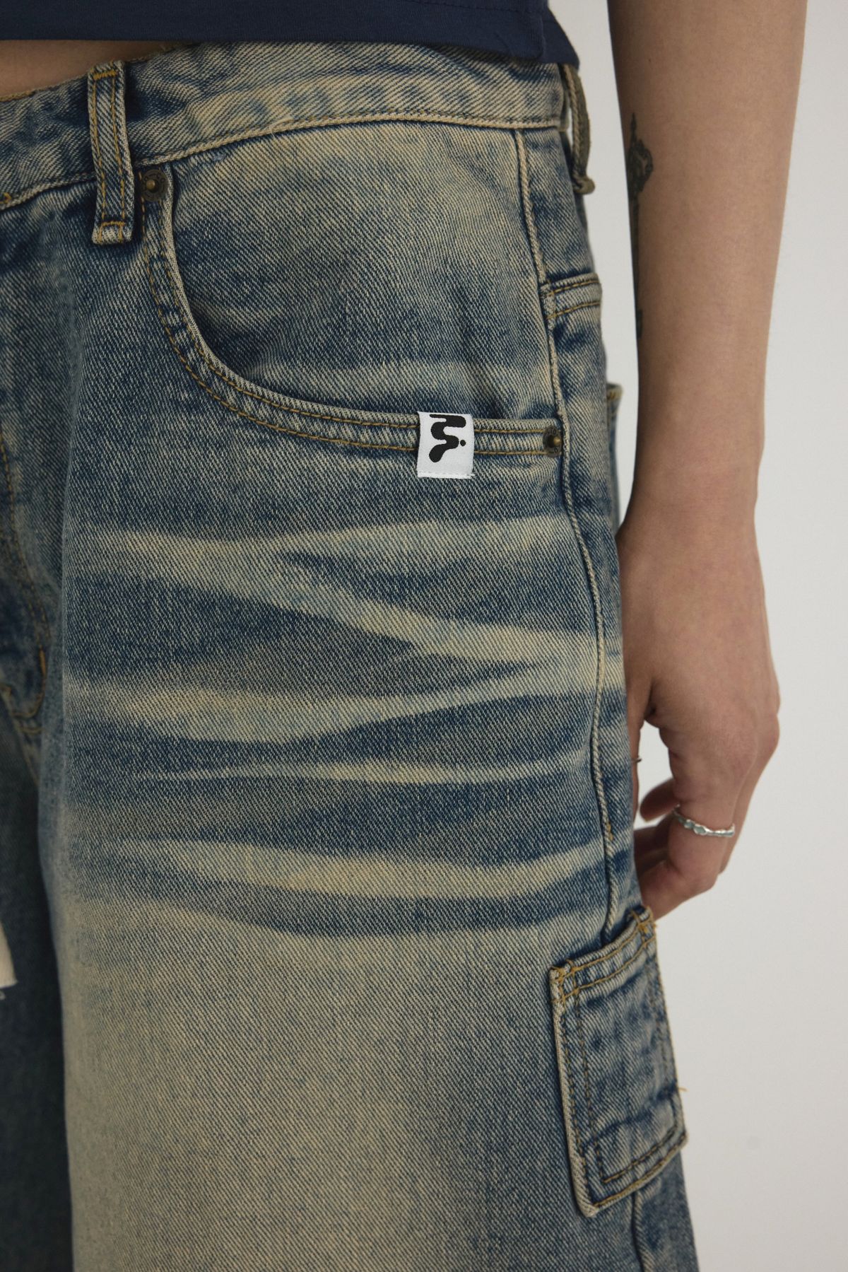 미와이후(MIYHOO) SANDY BERMUDA DENIM PANTS