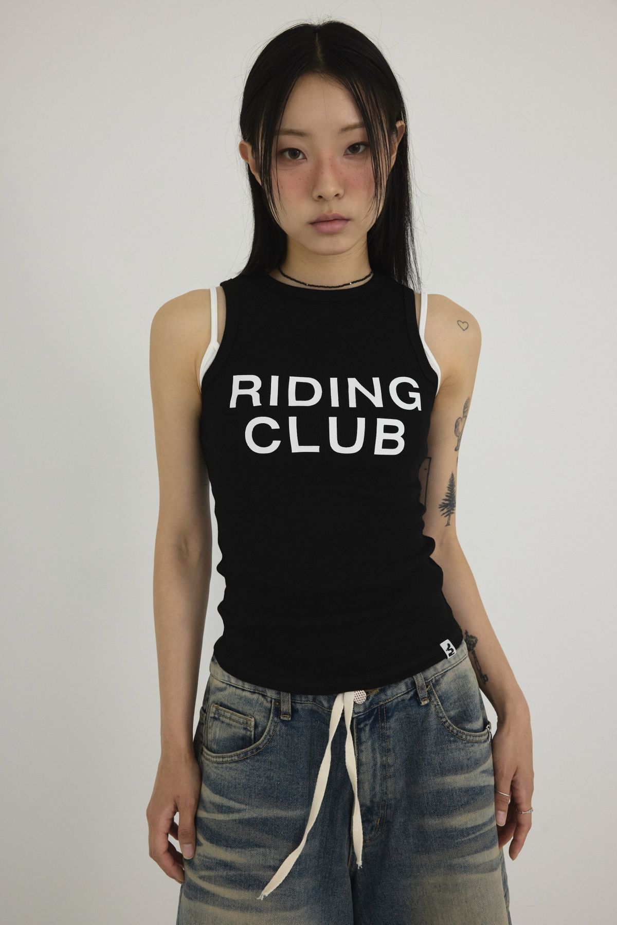미와이후(MIYHOO) RIDING CLUB SLEEVELESS ( BLACK )