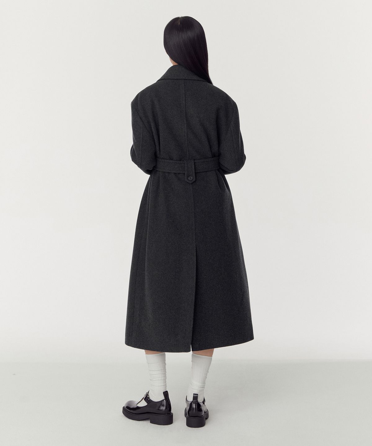 무신사 스탠다드 우먼(MUSINSA STANDARD WOMAN) 우먼즈 울 블렌드 오버 숄더 맥 코트 [차콜 그레이]