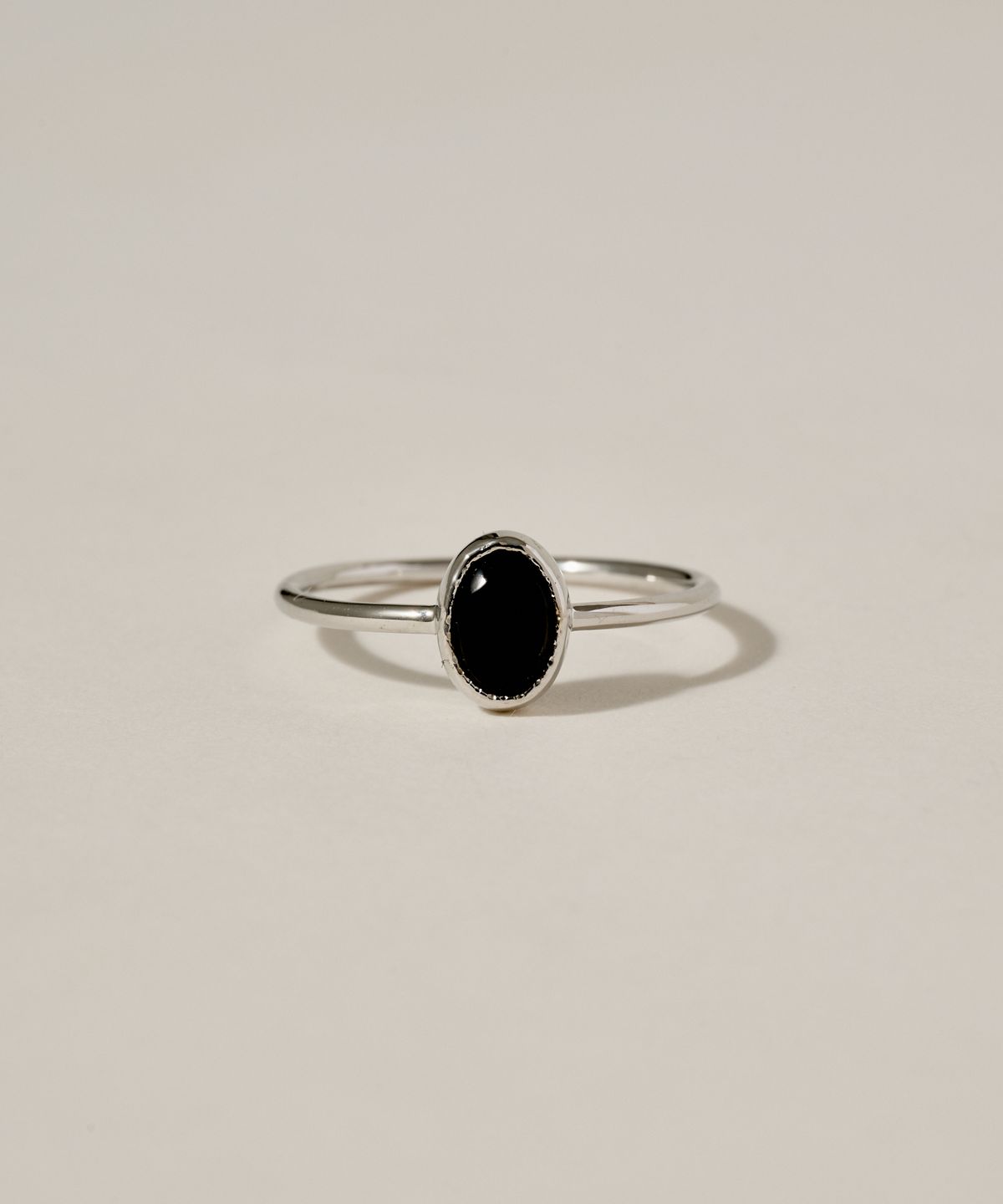 노비스도쿄(NOVICE TOKYO) 클래식 스톤 모티프 링 Classic Stone Motif Ring