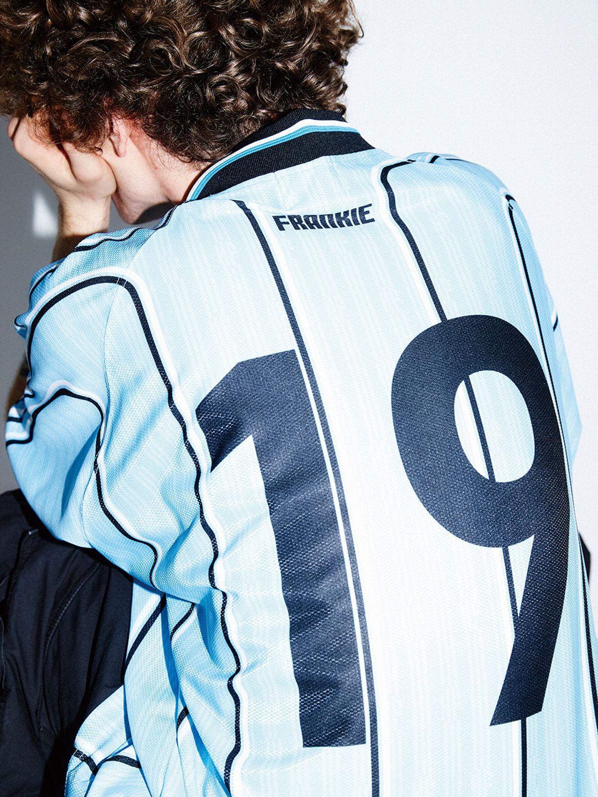 하이타이드 프랭키(HIGHTIDEFRANKIE) FRANKIE FC JERSEY TSHIRT BLUE