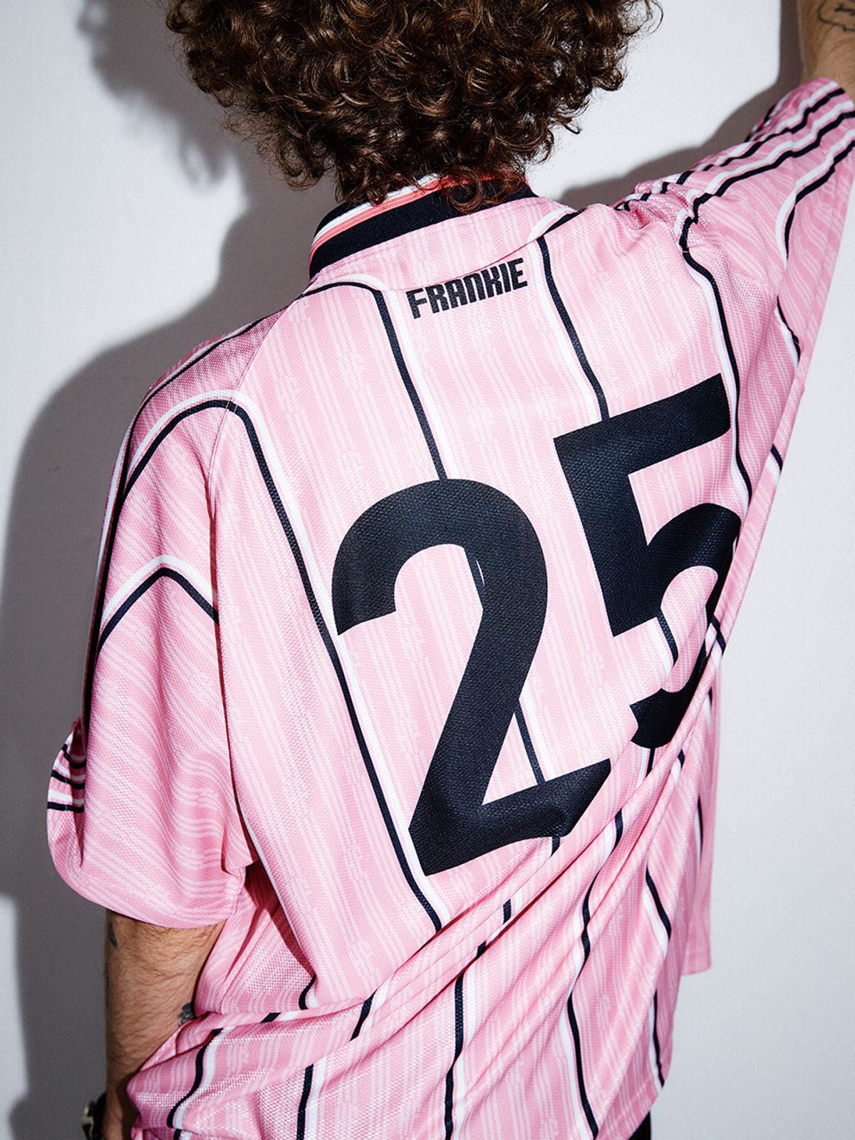 하이타이드 프랭키(HIGHTIDEFRANKIE) FRANKIE FC JERSEY TSHIRT PINK