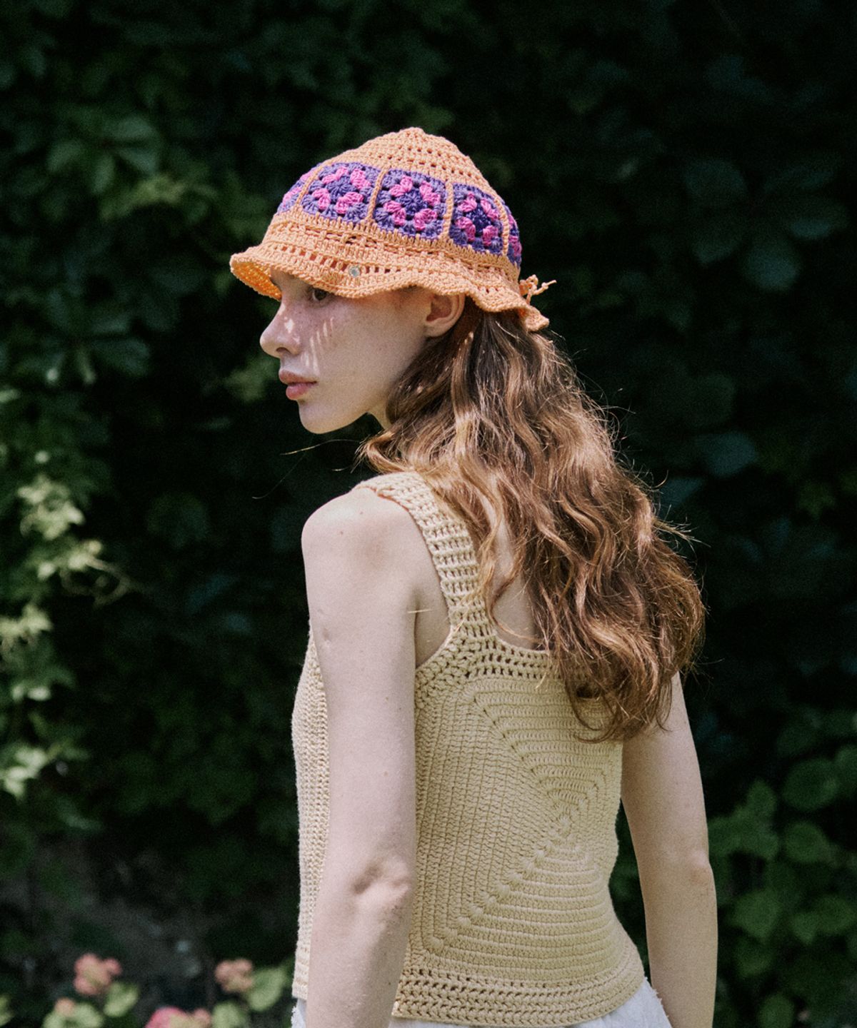 메리모티브(MERRYMOTIVE) Flower doily crochet hand knitted hat (Orange)