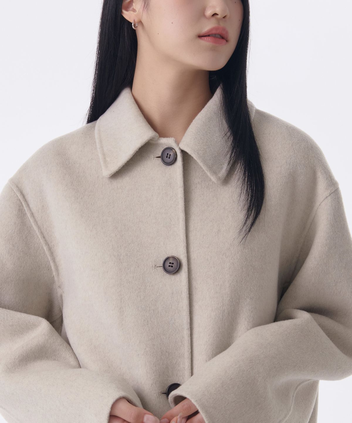 무신사 스탠다드 우먼(MUSINSA STANDARD WOMAN) 우먼즈 캐시미어 블렌드 핸드메이드 쇼트 맥 코트 [오트밀]