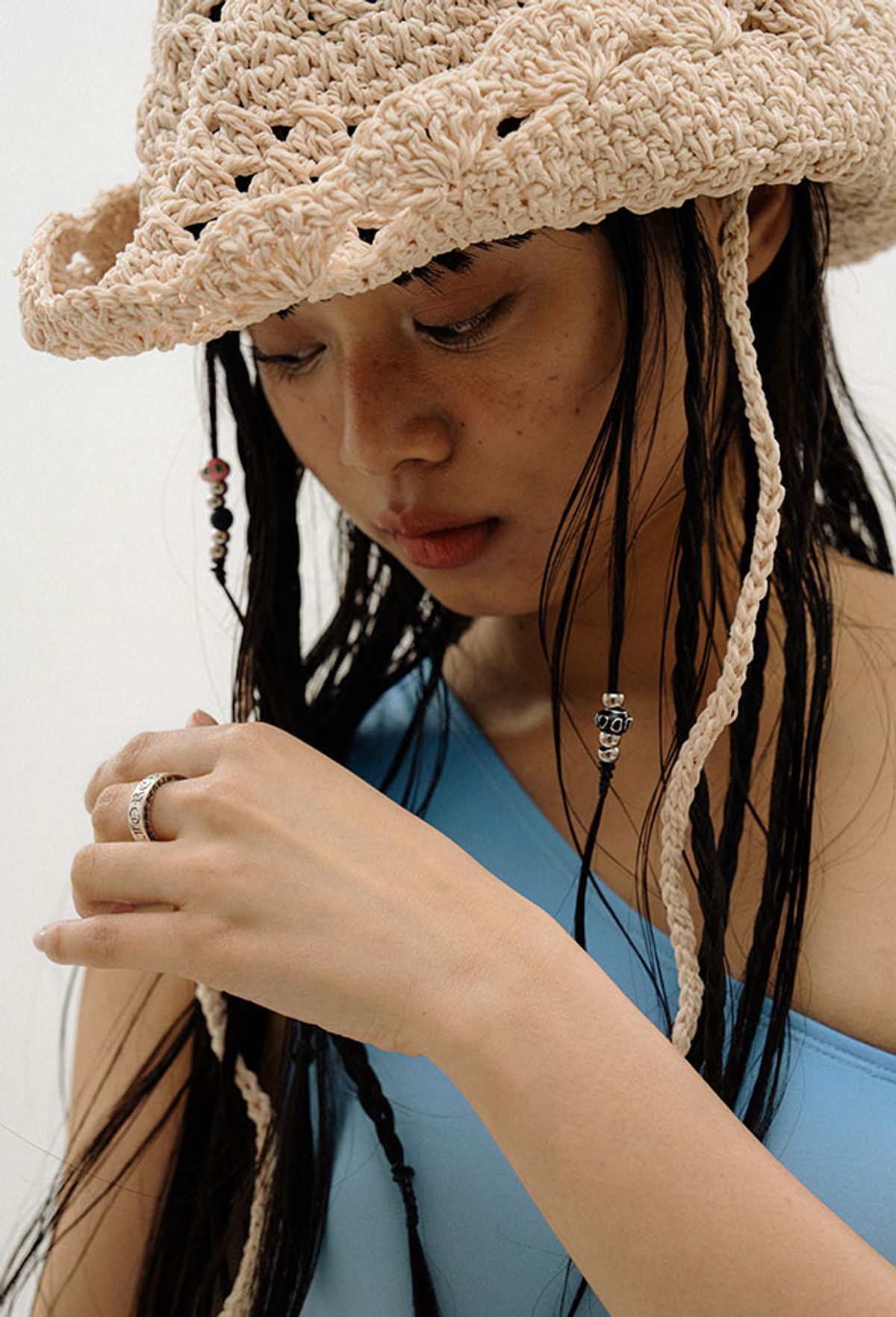 오로지(OROGEE) SHELL KNIT COWBOY BUCKET HAT_CREAM