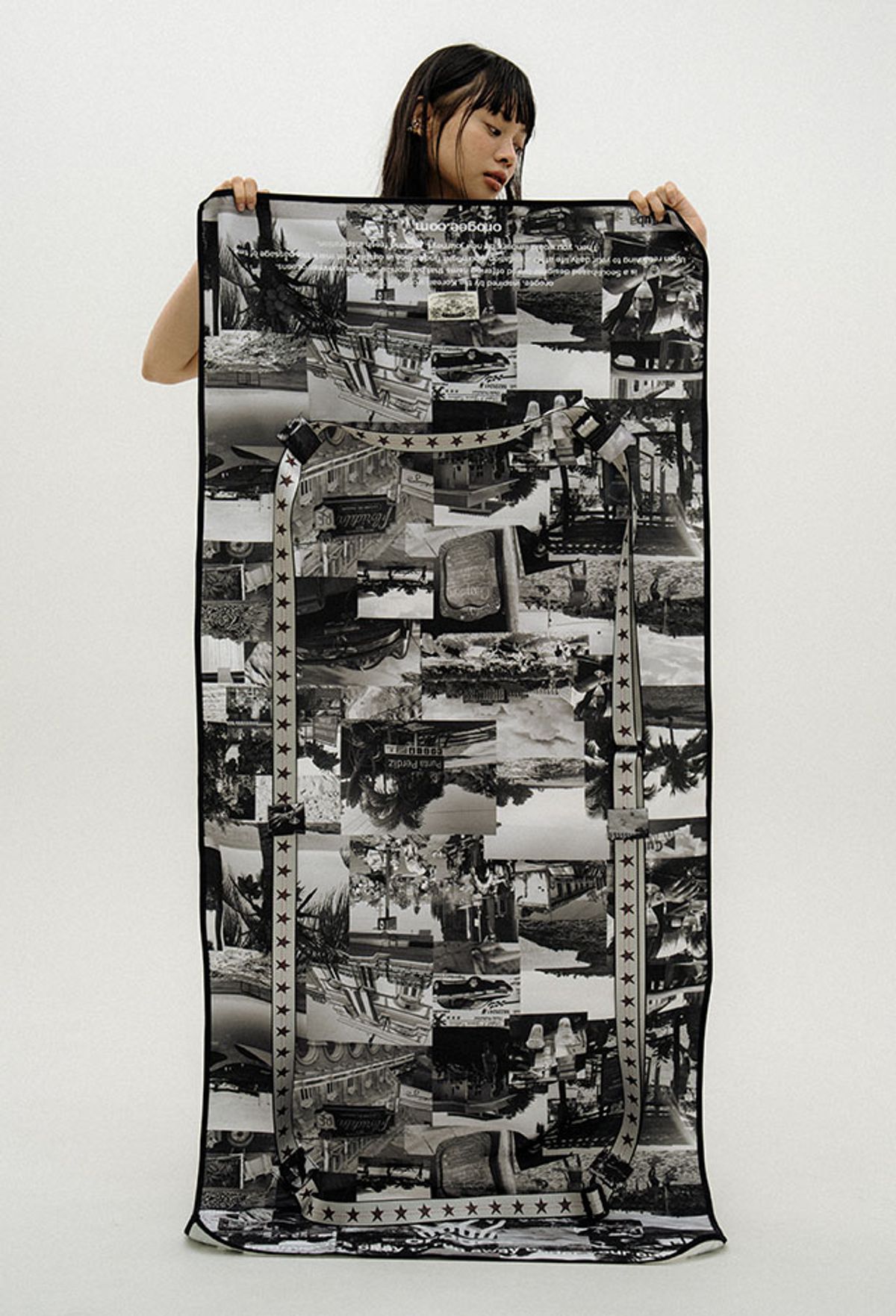 오로지(OROGEE) NOIR PRINT MAT BAG