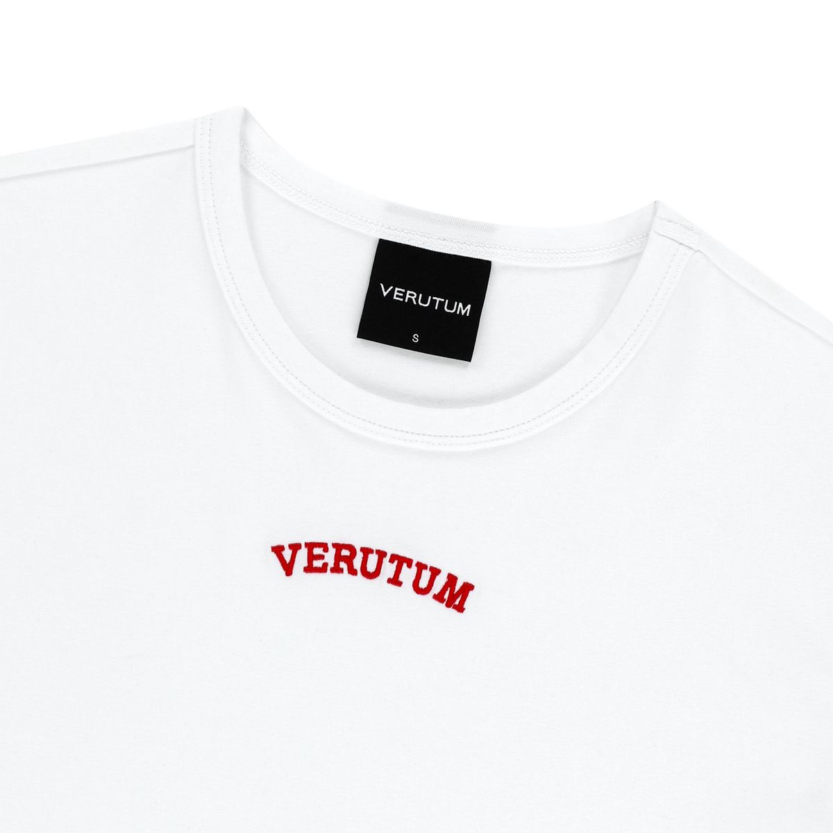 베루툼(VERUTUM) 아이비리그 슬림 크롭 티셔츠 화이트