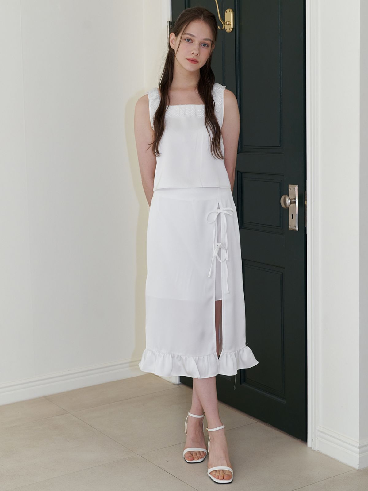 카인더베이비(KINDABABY) classic lace satin top - white