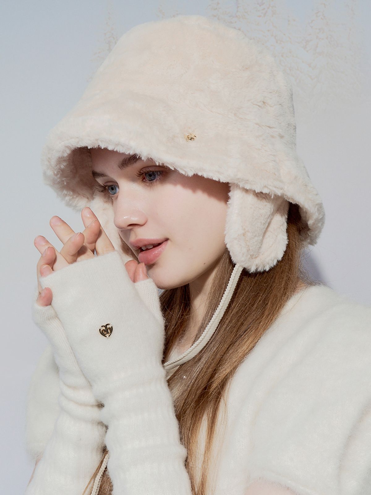 앵브록스(ENGBROX) heart point fluffy bucket hat_ivory