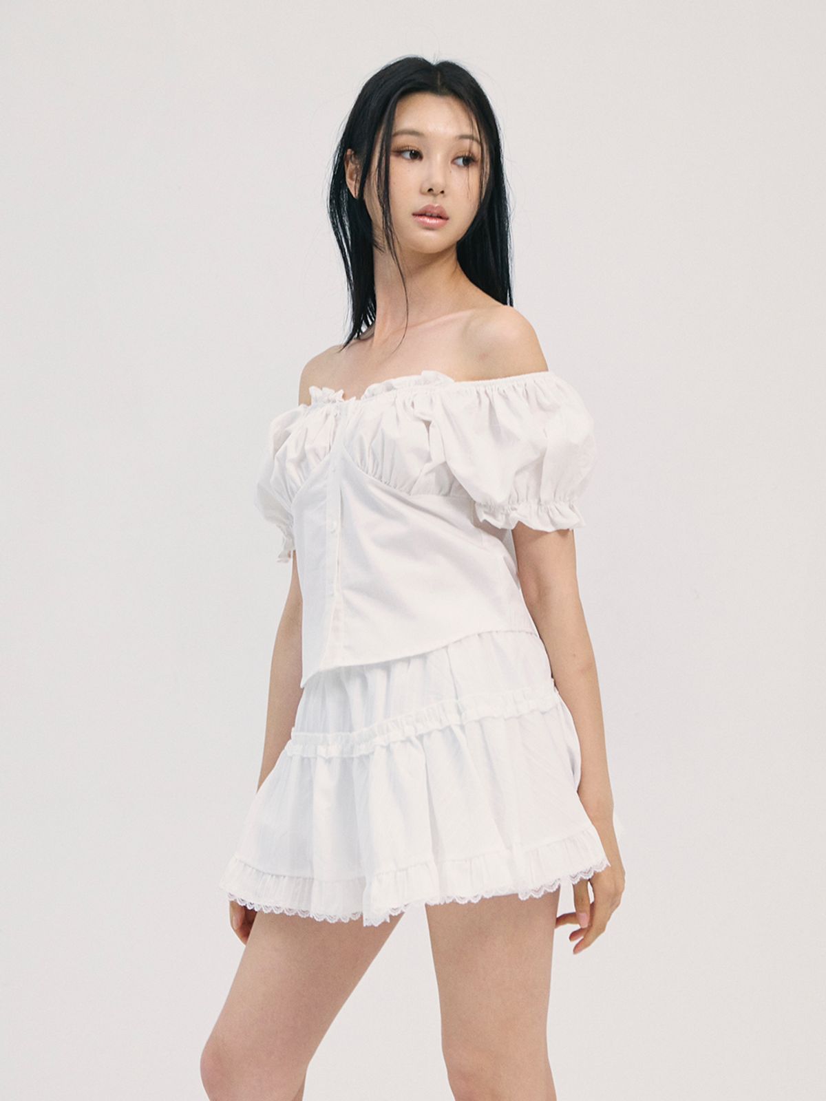 비에이블투(B ABLE TWO) noa shirring blouse-white