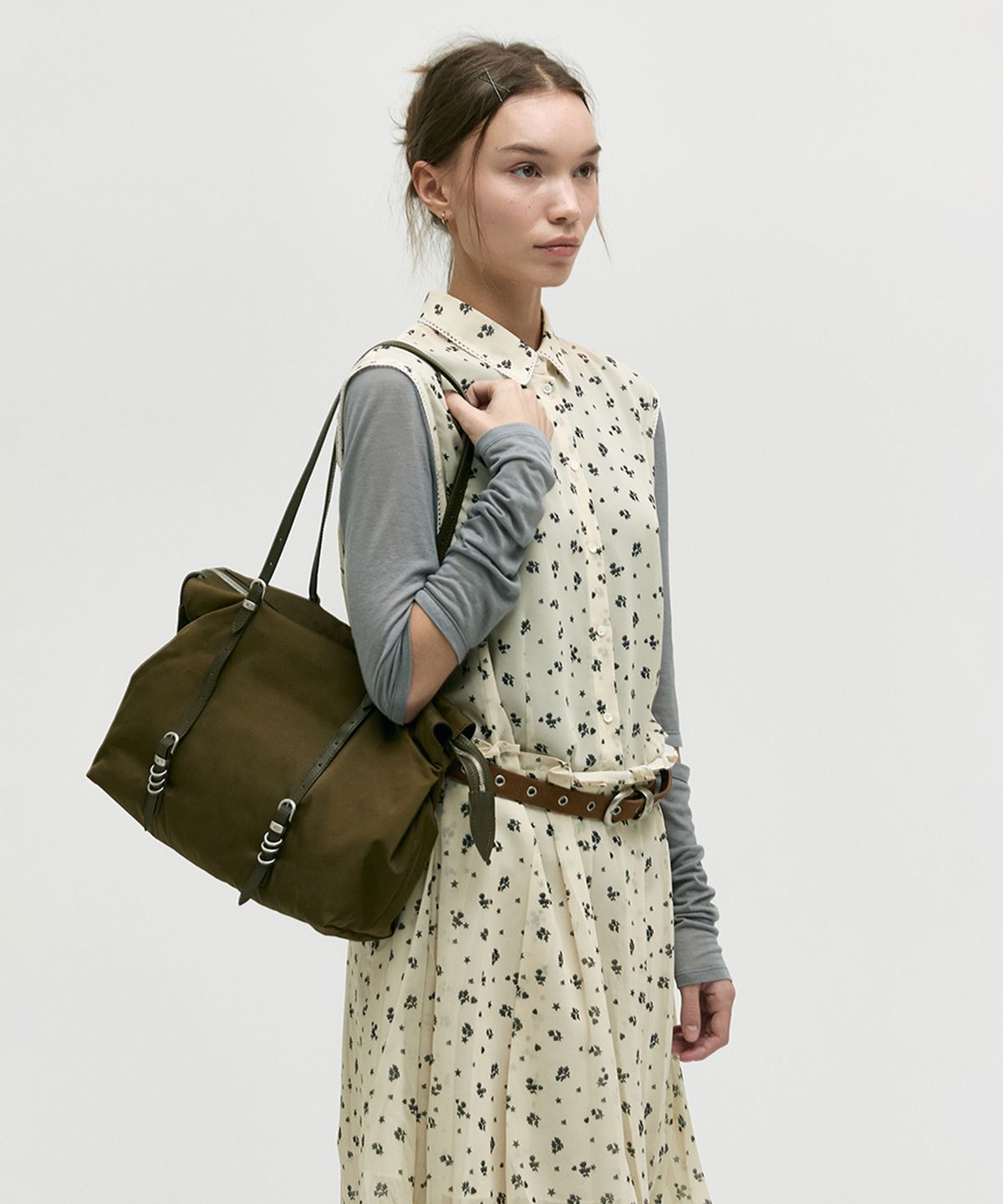 마지셔우드(MARGESHERWOOD) OVERPACKER_khaki