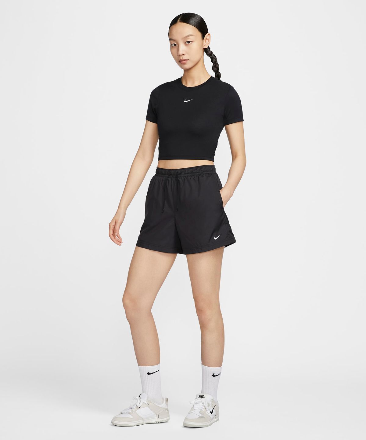 나이키(NIKE) 스포츠웨어 클래식 우븐 미드라이즈 쇼츠 W - 블랙:화이트 / FV7558-010