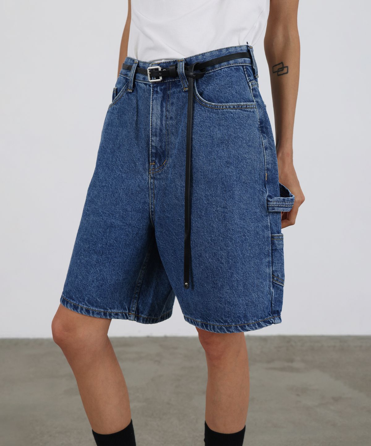 르바(LEVAR) Carpenter Half Denim - Dark Blue