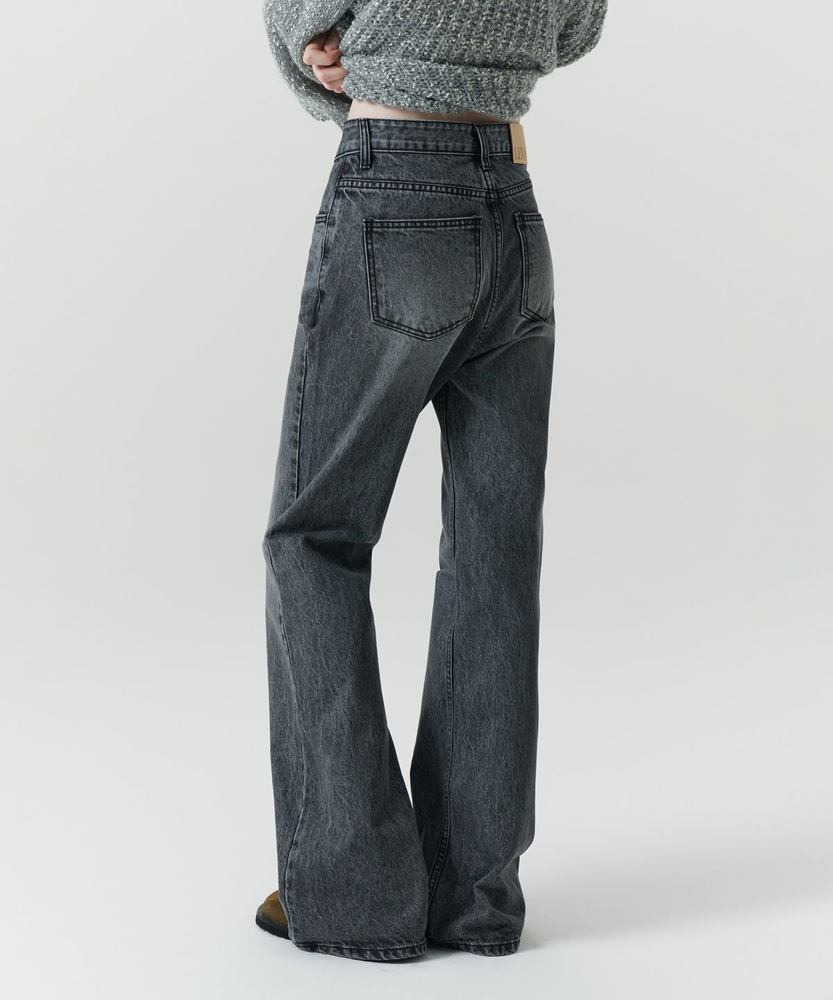 르바(LEVAR) Relaxed Boots Cut Denim - Washed Grey