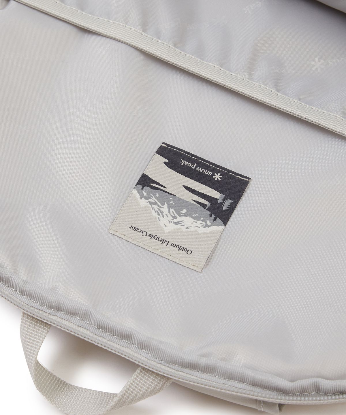 스노우피크 어패럴(SNOWPEAK APPAREL) 프로 에어 백팩 15L Light Gray (S24ZUTBP21)
