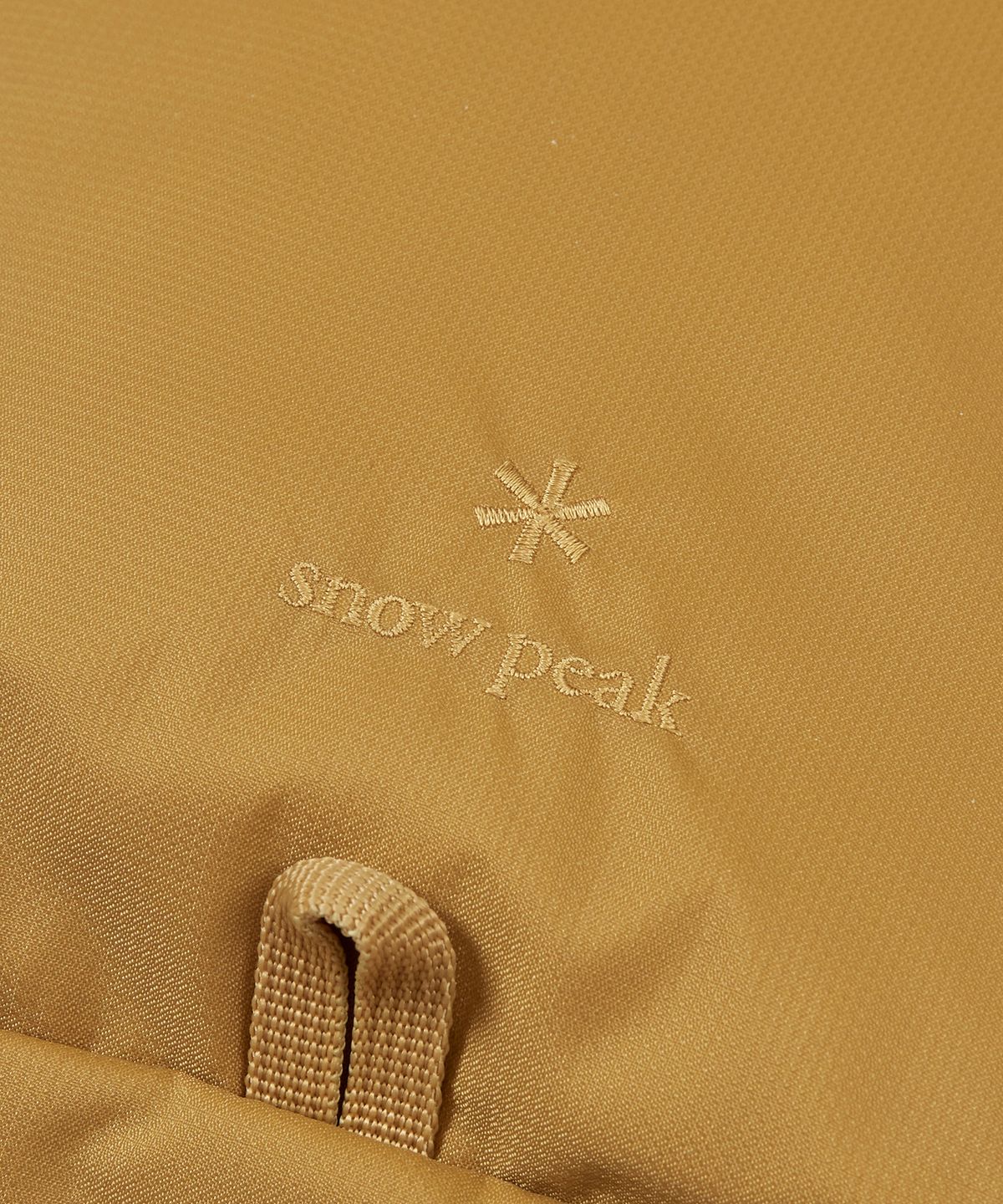 스노우피크 어패럴(SNOWPEAK APPAREL) 프로 에어 백팩 15L Mustard (S24ZUTBP21)