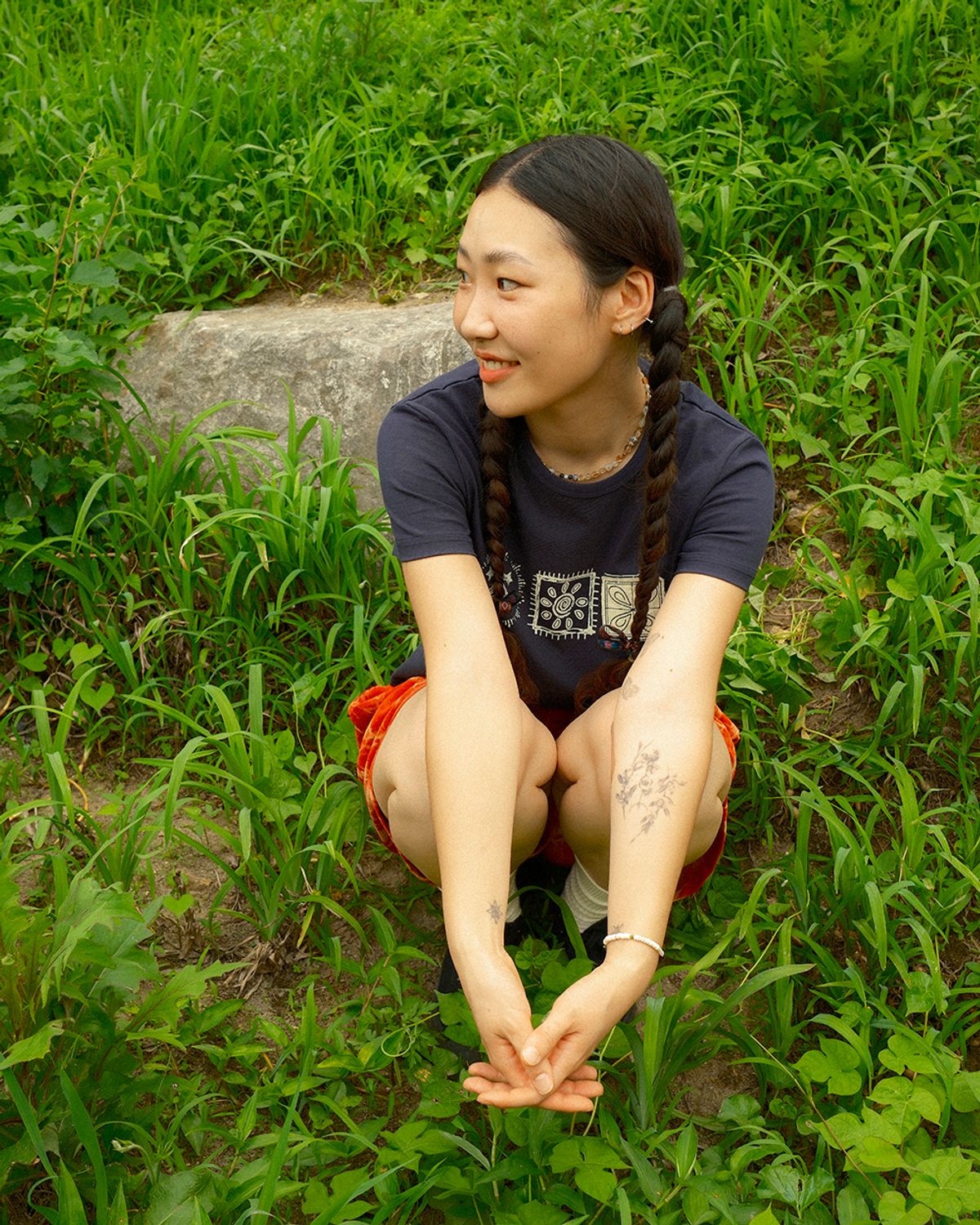 카락터(KARACTOR) (W) Stamp crop half T-shirts / Navy